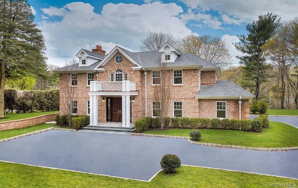 640 BRYANT AVE, ROSLYN, NY 11576 - Image 0ec775acaaccba7fee2ddfb7a77fac5e/1911794246