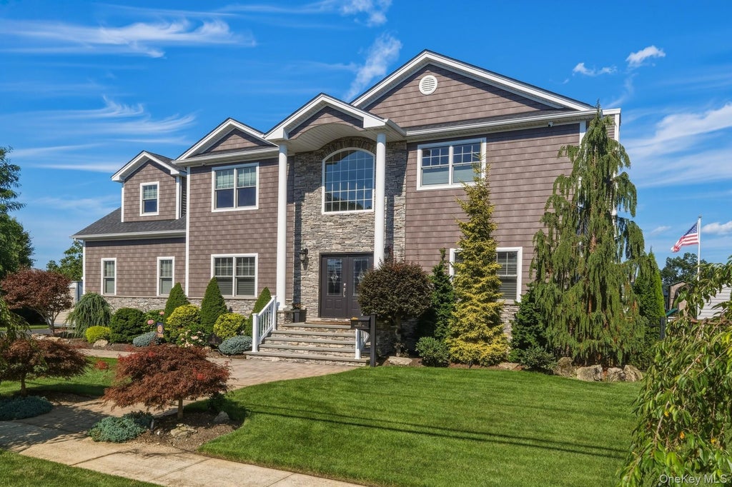 Photo of 40 Highwater Avenue, Massapequa, NY 11758 (MLS # 1044155)