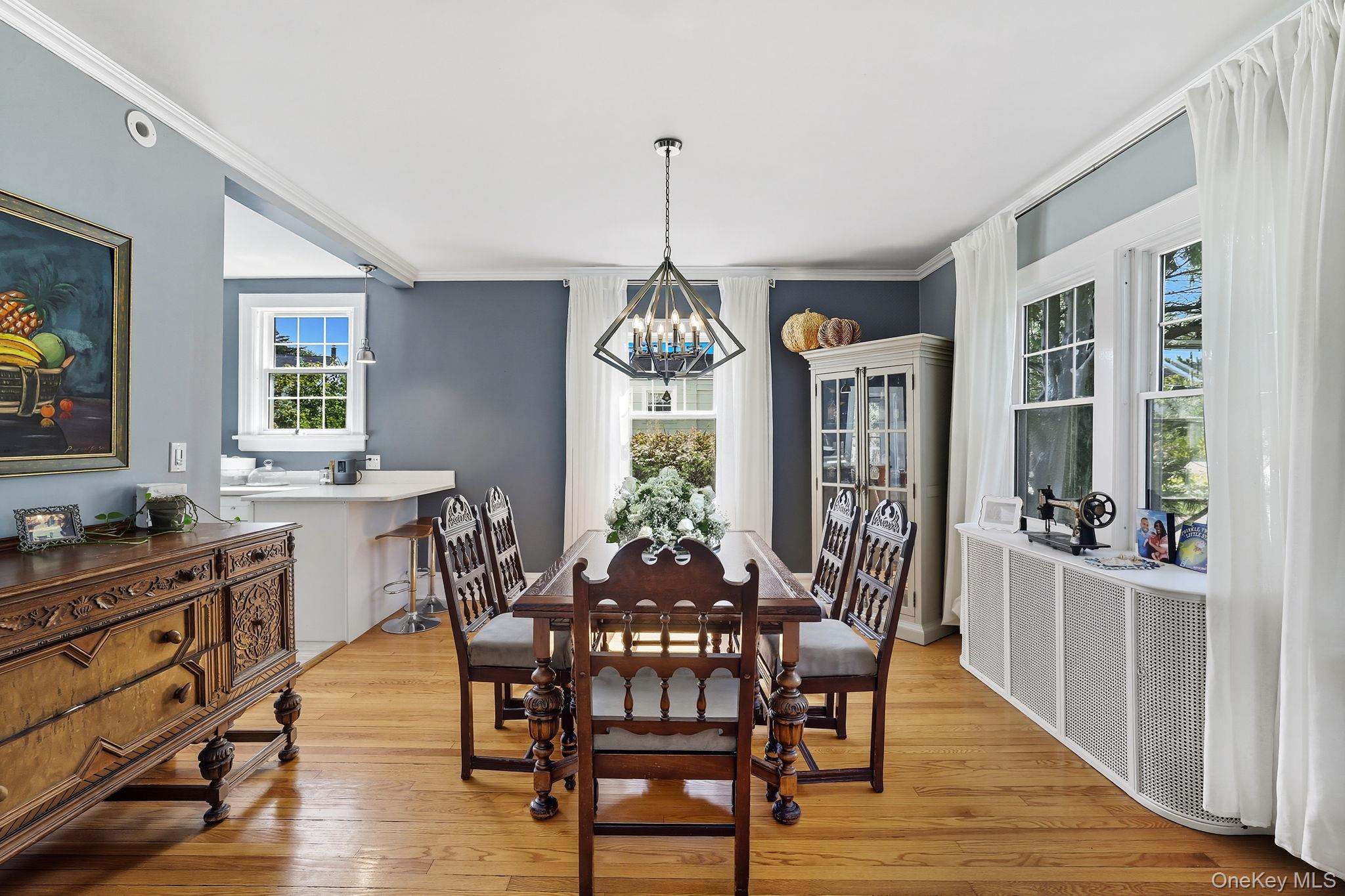 White Plains, New York 10603, United States, 5 Bedrooms Bedrooms, ,3 BathroomsBathrooms,Residential,Active,215470