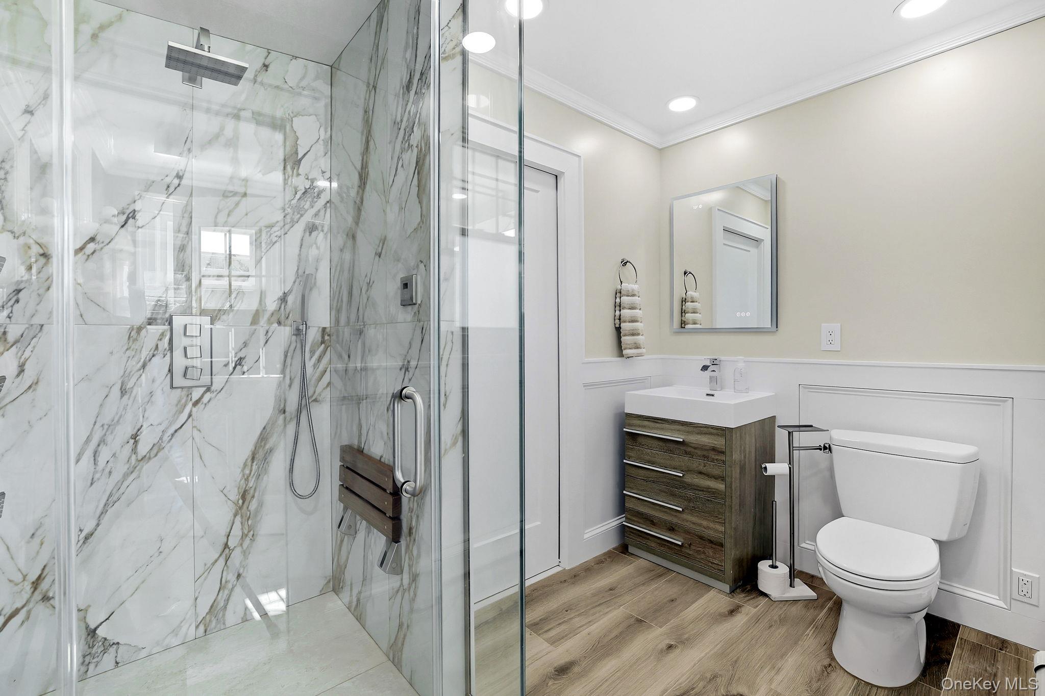 White Plains, New York 10603, United States, 5 Bedrooms Bedrooms, ,3 BathroomsBathrooms,Residential,Active,215470