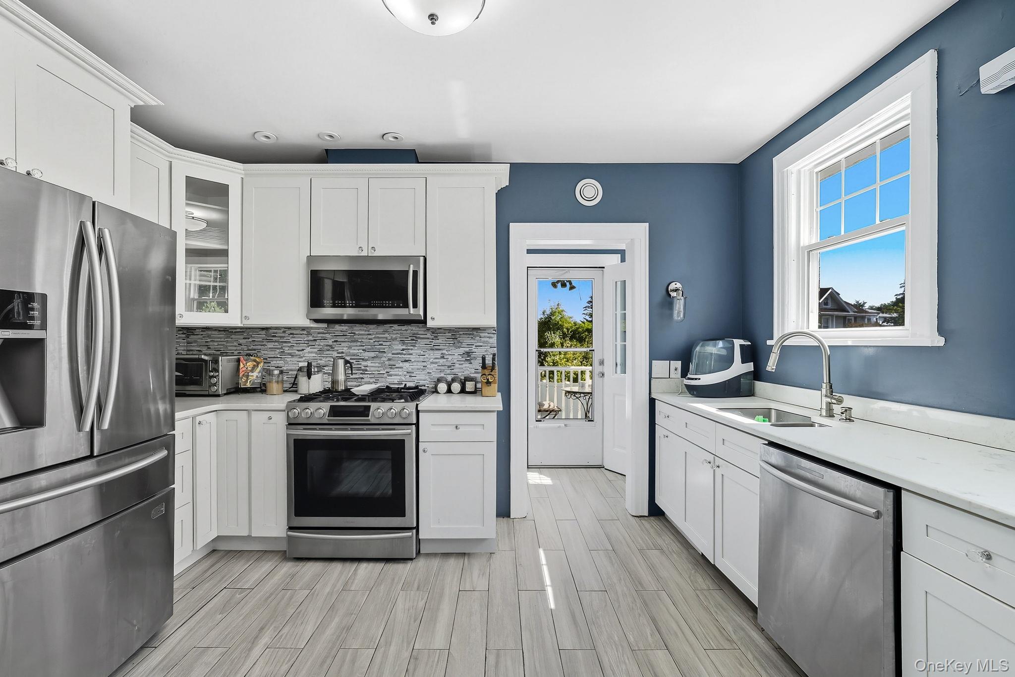 White Plains, New York 10603, United States, 5 Bedrooms Bedrooms, ,3 BathroomsBathrooms,Residential,Active,215470