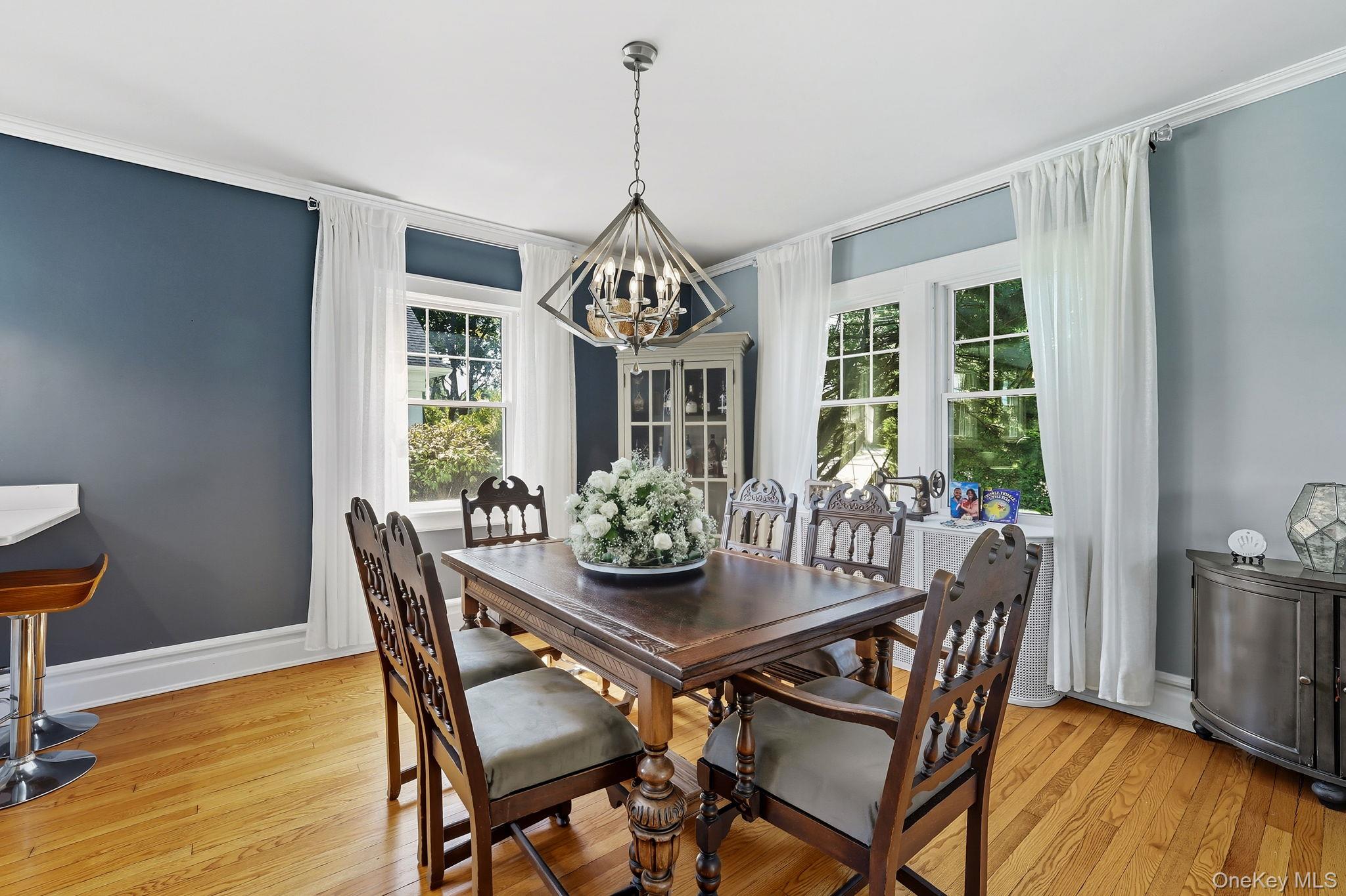 White Plains, New York 10603, United States, 5 Bedrooms Bedrooms, ,3 BathroomsBathrooms,Residential,Active,215470