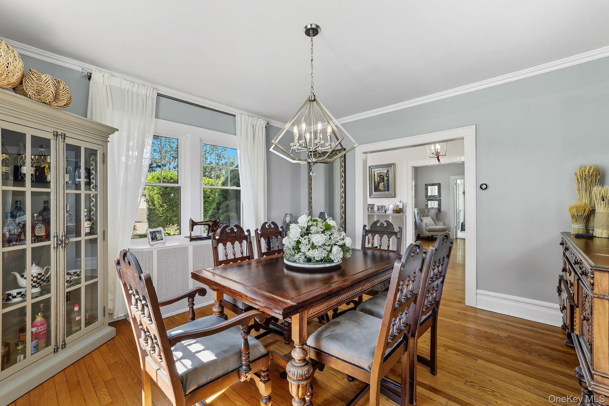 White Plains, New York 10603, United States, 5 Bedrooms Bedrooms, ,3 BathroomsBathrooms,Residential,Active,215470