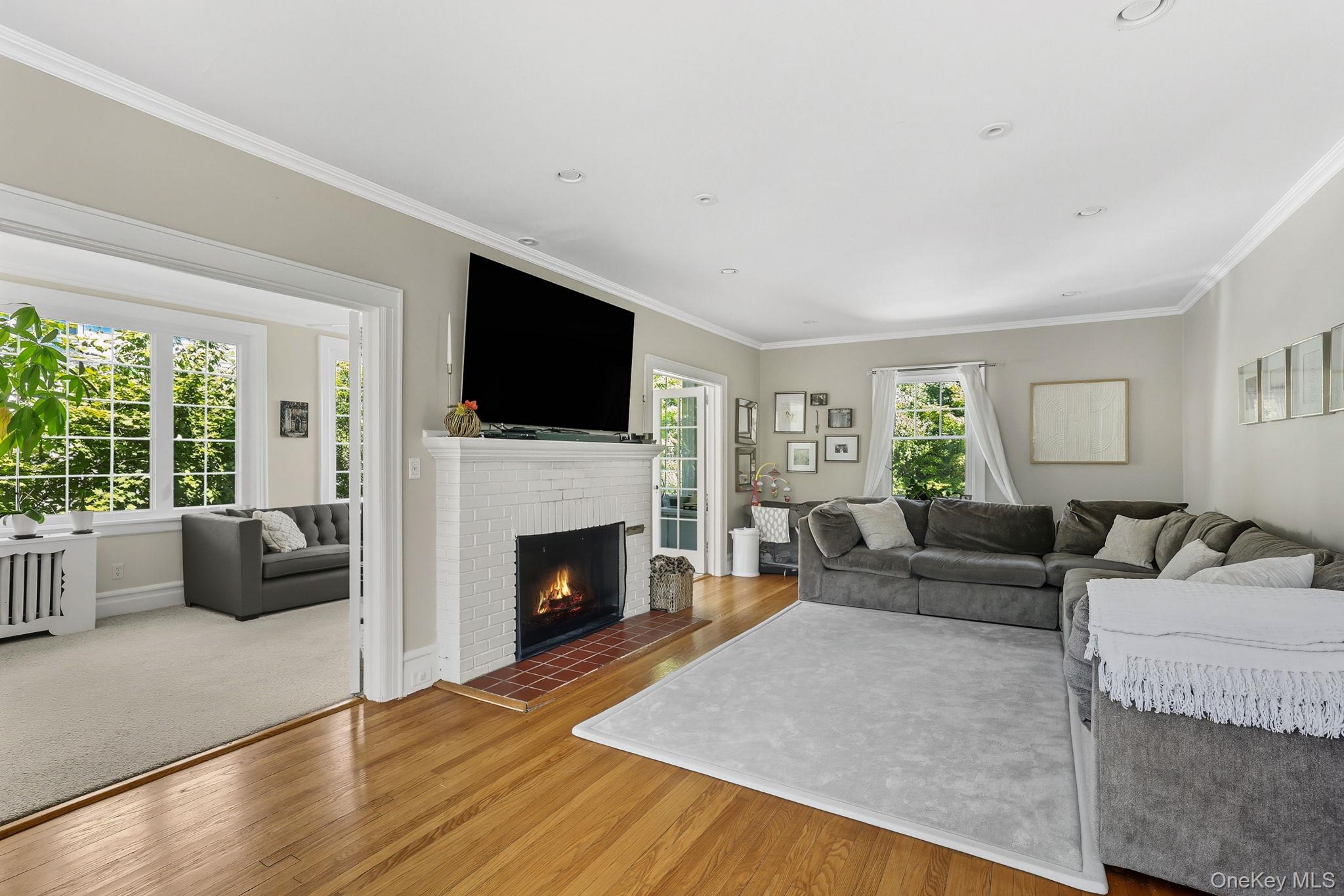 White Plains, New York 10603, United States, 5 Bedrooms Bedrooms, ,3 BathroomsBathrooms,Residential,Active,215470