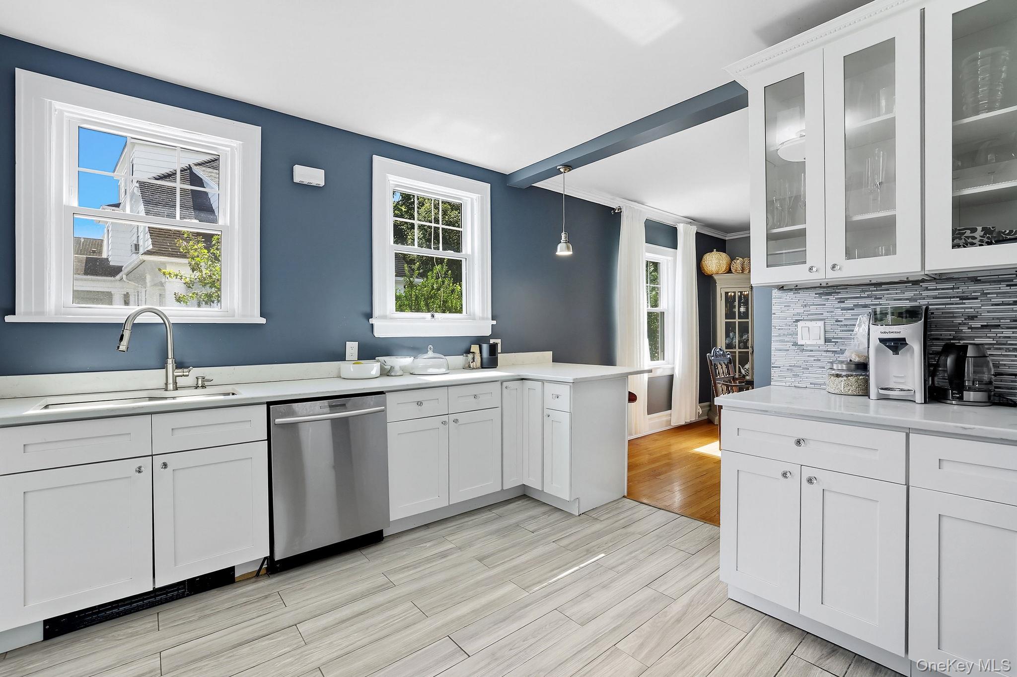 White Plains, New York 10603, United States, 5 Bedrooms Bedrooms, ,3 BathroomsBathrooms,Residential,Active,215470