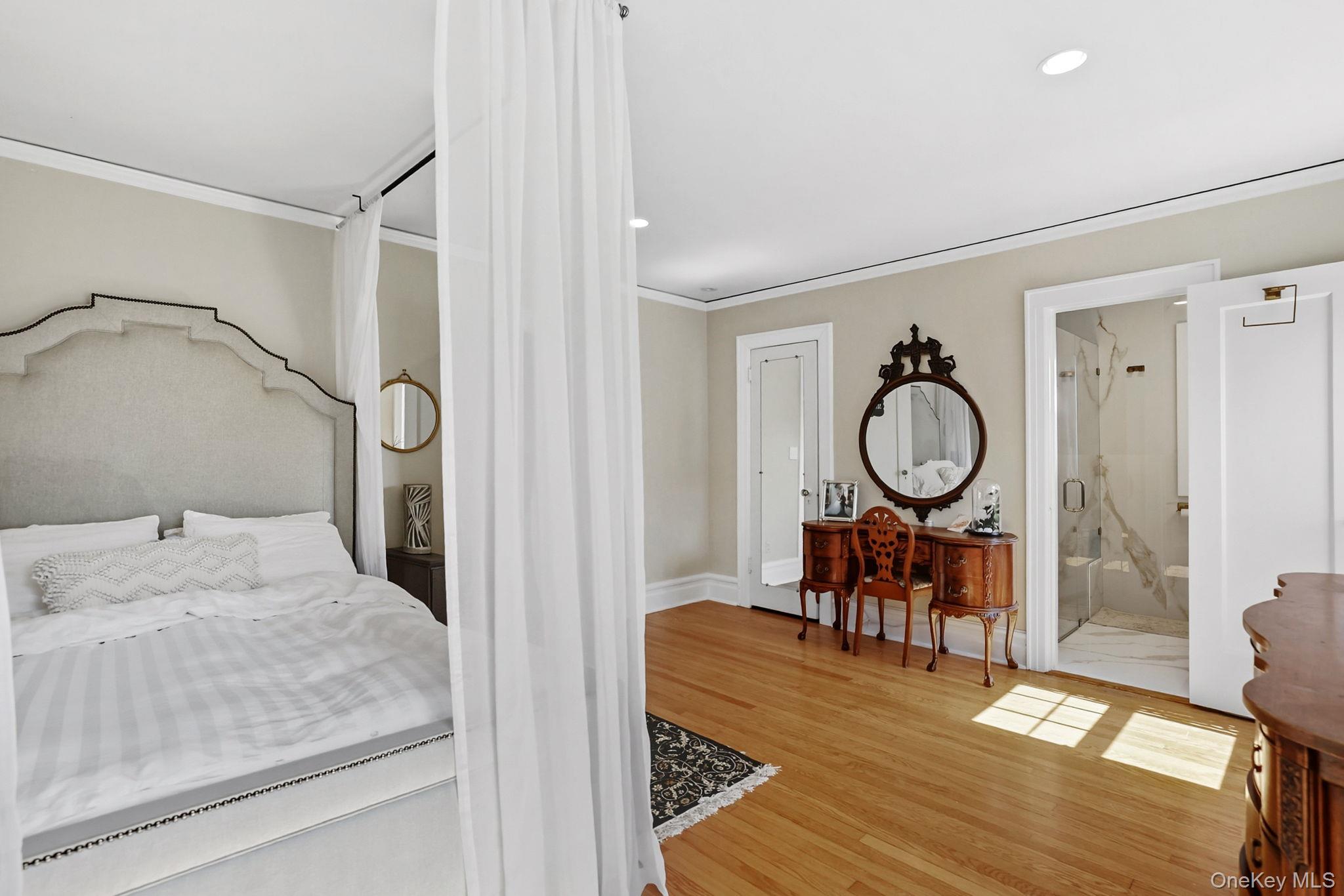 White Plains, New York 10603, United States, 5 Bedrooms Bedrooms, ,3 BathroomsBathrooms,Residential,Active,215470