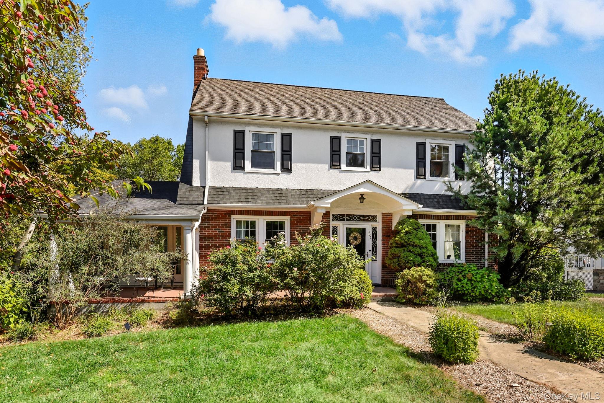 White Plains, New York 10603, United States, 5 Bedrooms Bedrooms, ,3 BathroomsBathrooms,Residential,Active,215470