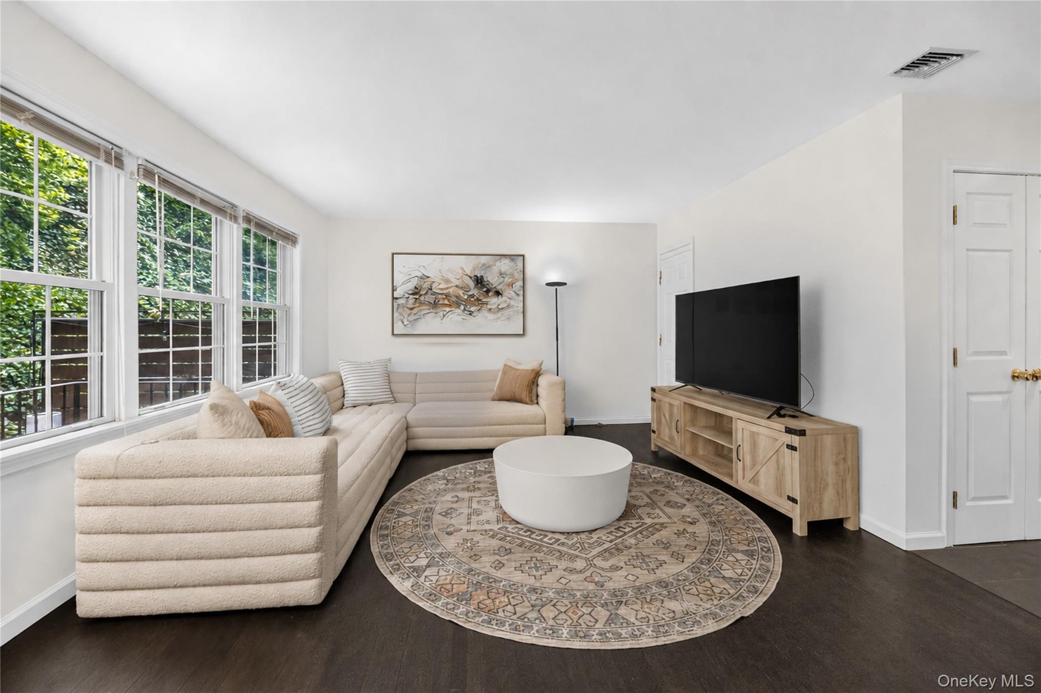 13 Cedar Place
