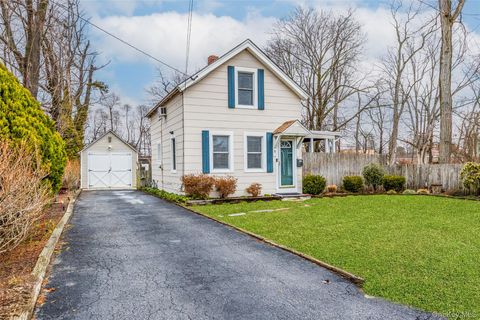 5 Wall Street East Islip NY 11730