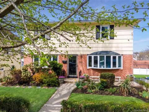 Homes For Sale - 341 Sixth Avenue<br/> Pelham, NY 10803