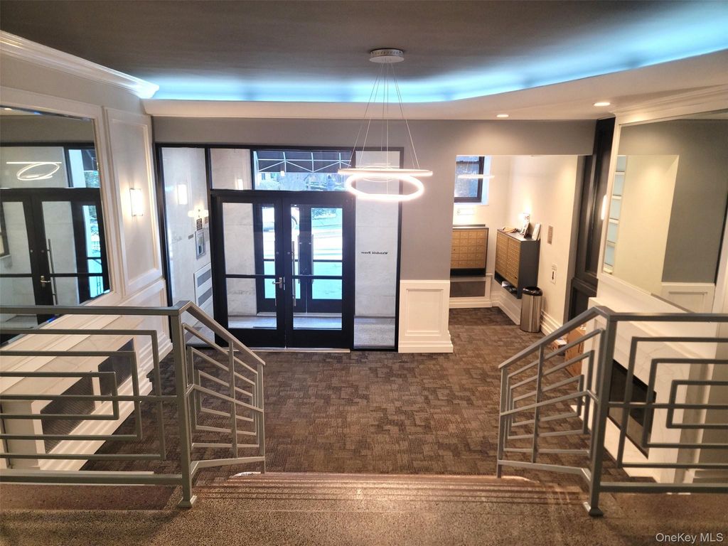 Photo of 325 Main Street #5A, White Plains, NY 10601 (MLS # 959845)