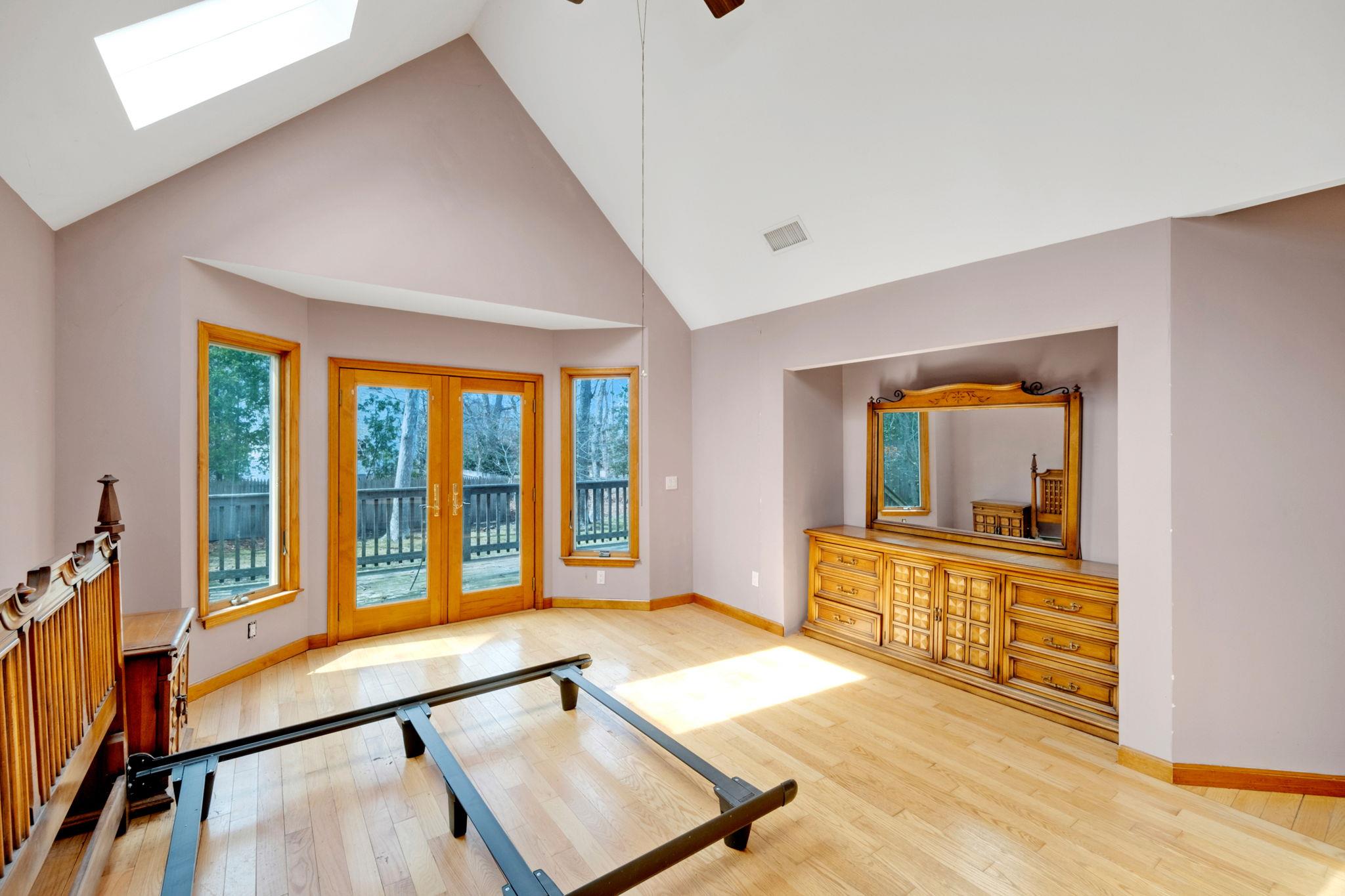 64 Turtle Cove Drive, Southampton, New York image 23