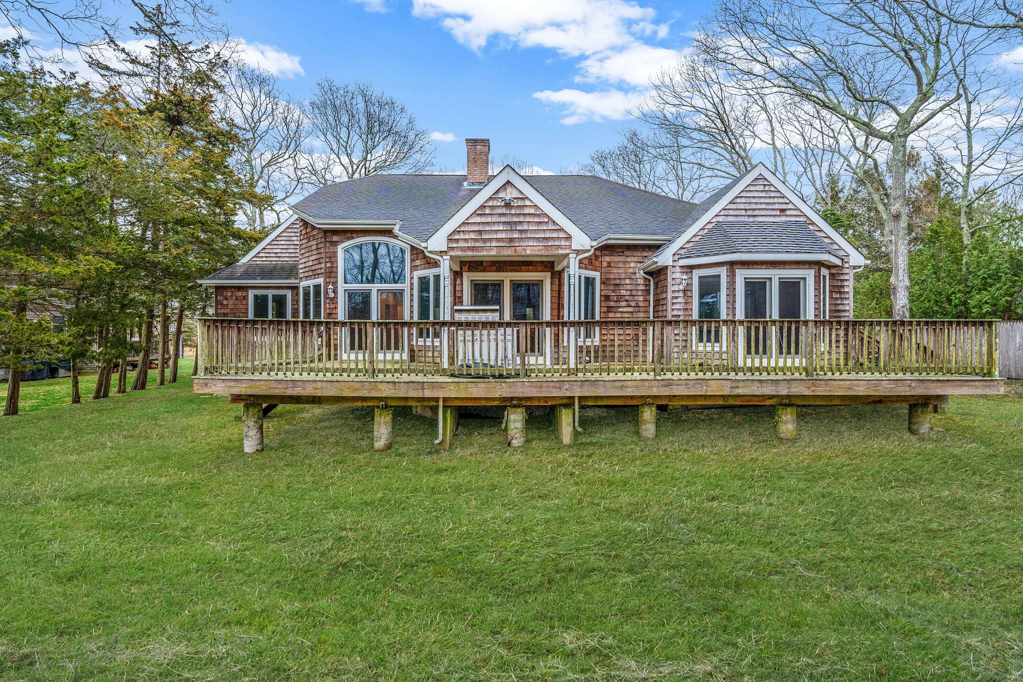 64 Turtle Cove Drive, Southampton, New York image 7