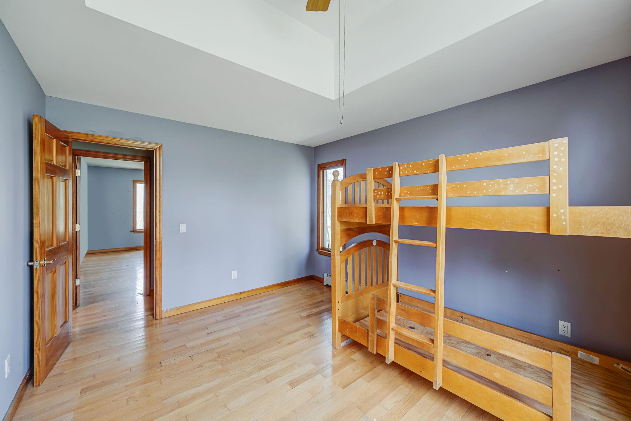 64 Turtle Cove Drive, Southampton, New York image 29