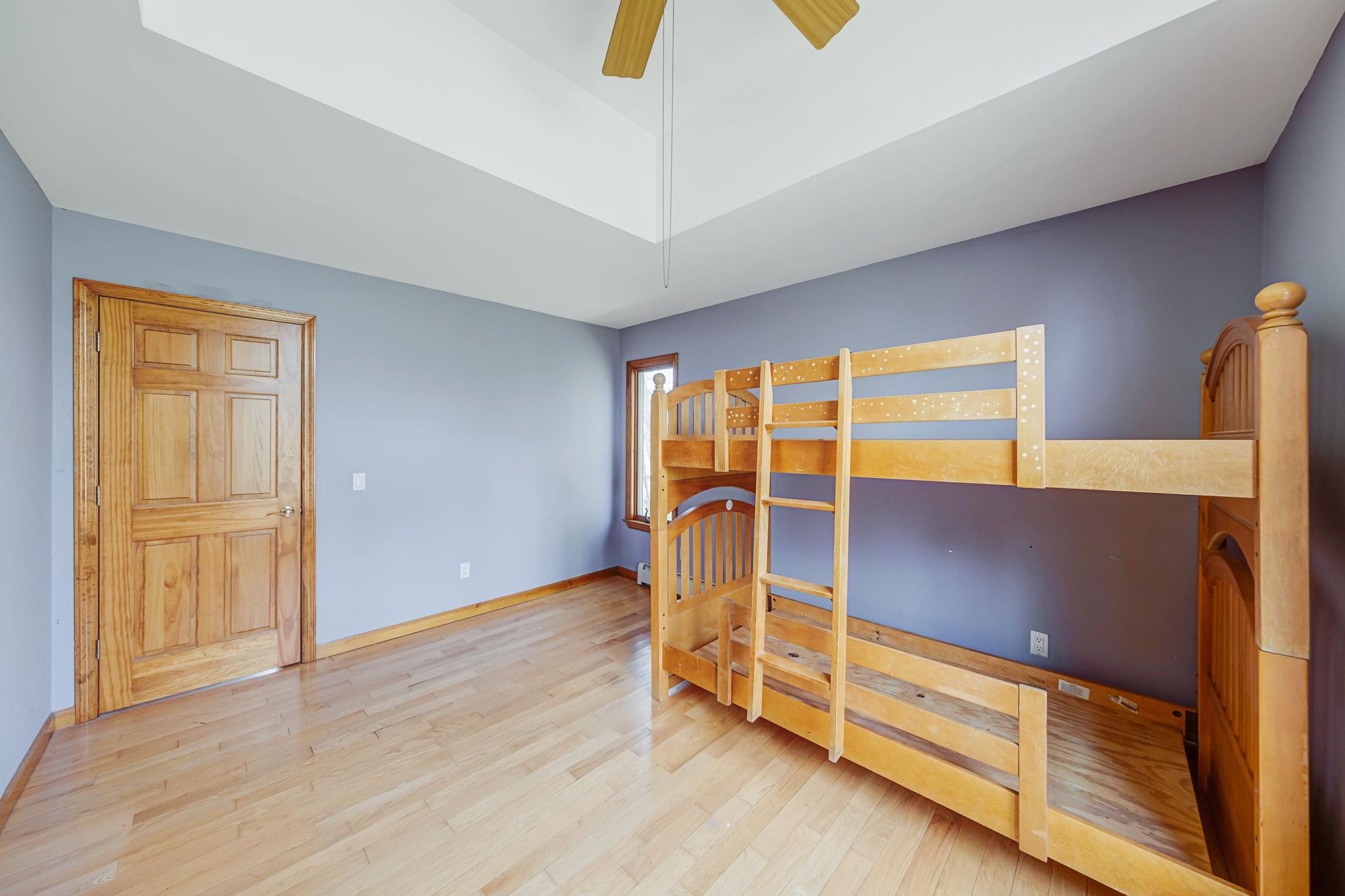 64 Turtle Cove Drive, Southampton, New York image 31