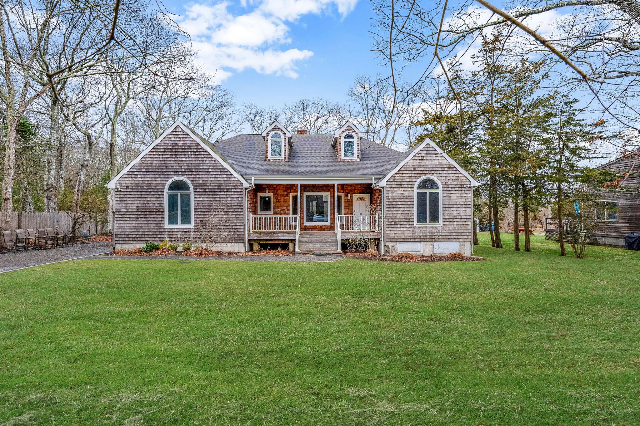 64 Turtle Cove Drive, Southampton, New York image 1