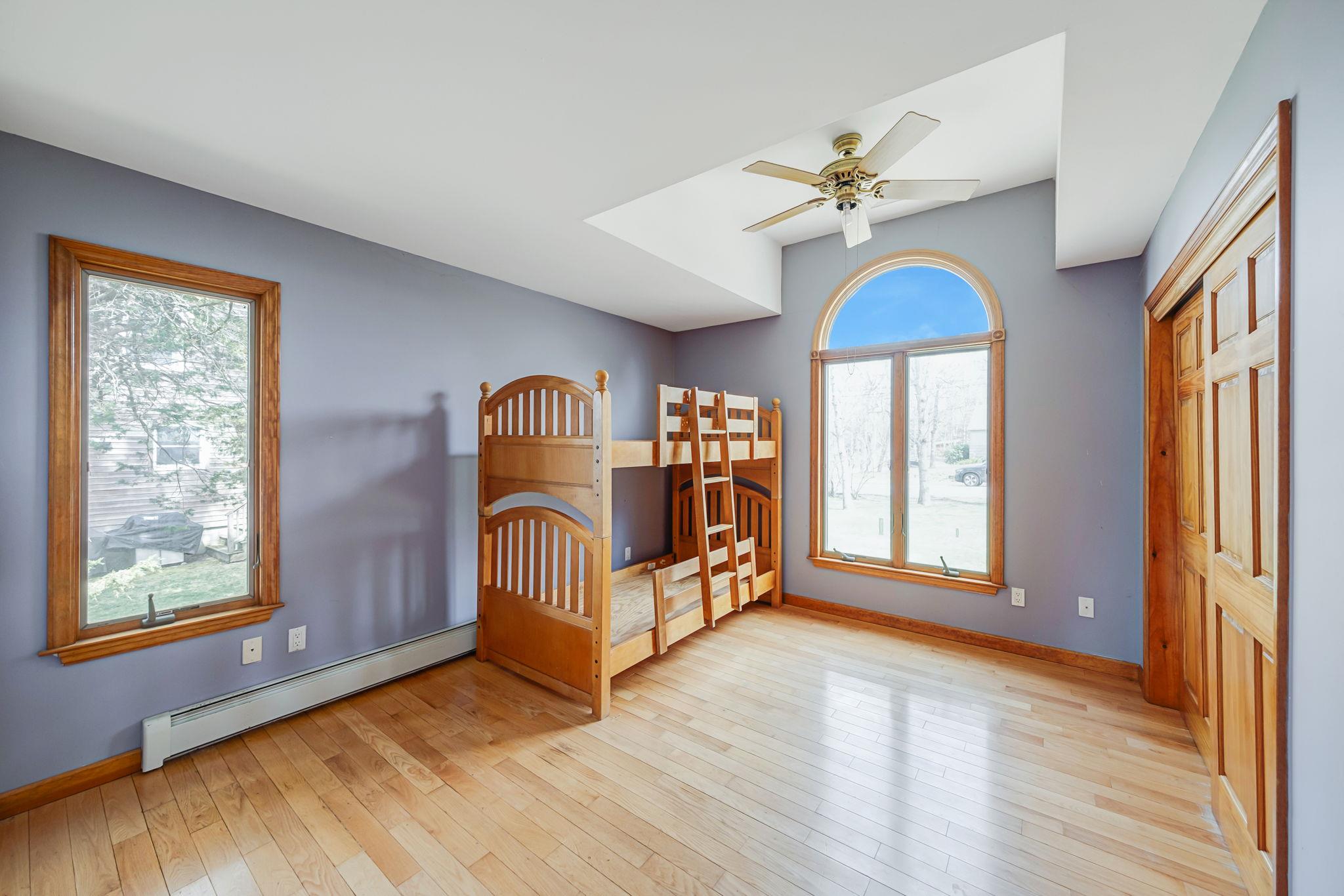 64 Turtle Cove Drive, Southampton, New York image 28