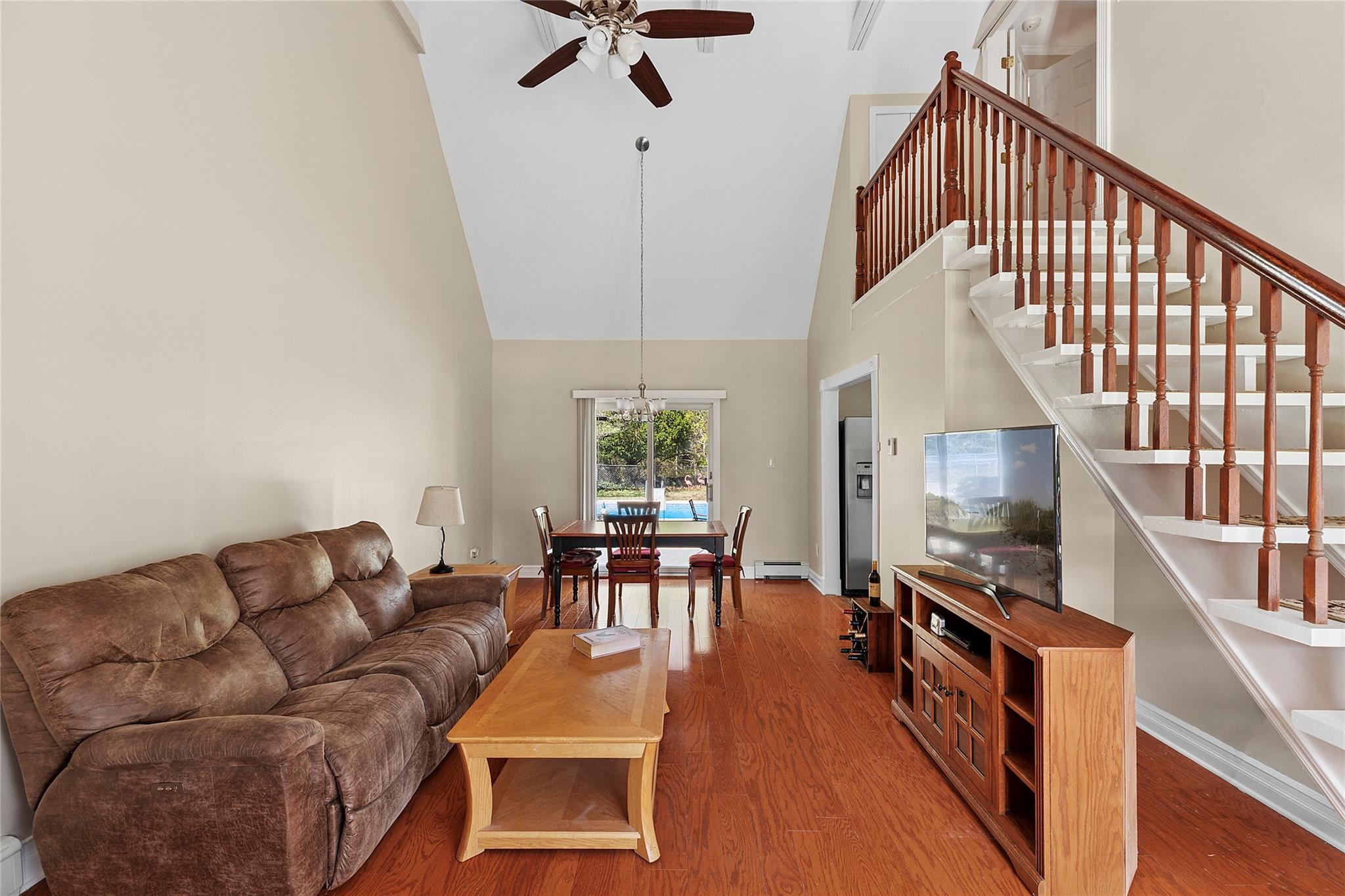 3 Hamilton Court, Coram, Florida image 6