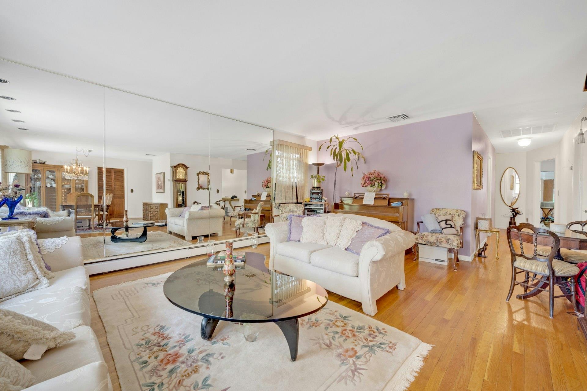 572 Scarsdale Road, Tuckahoe, New York image 5