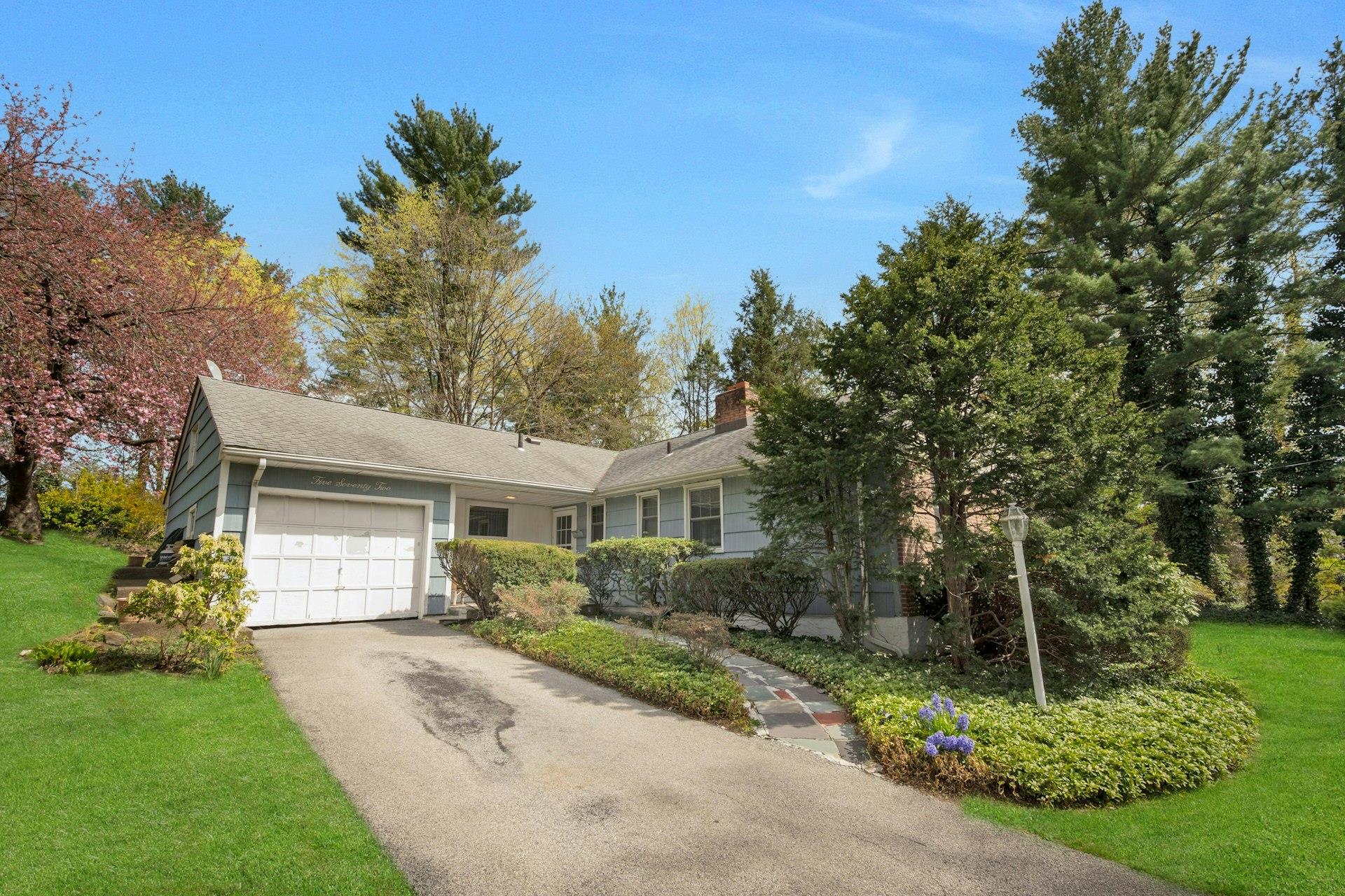 572 Scarsdale Road, Tuckahoe, New York image 33