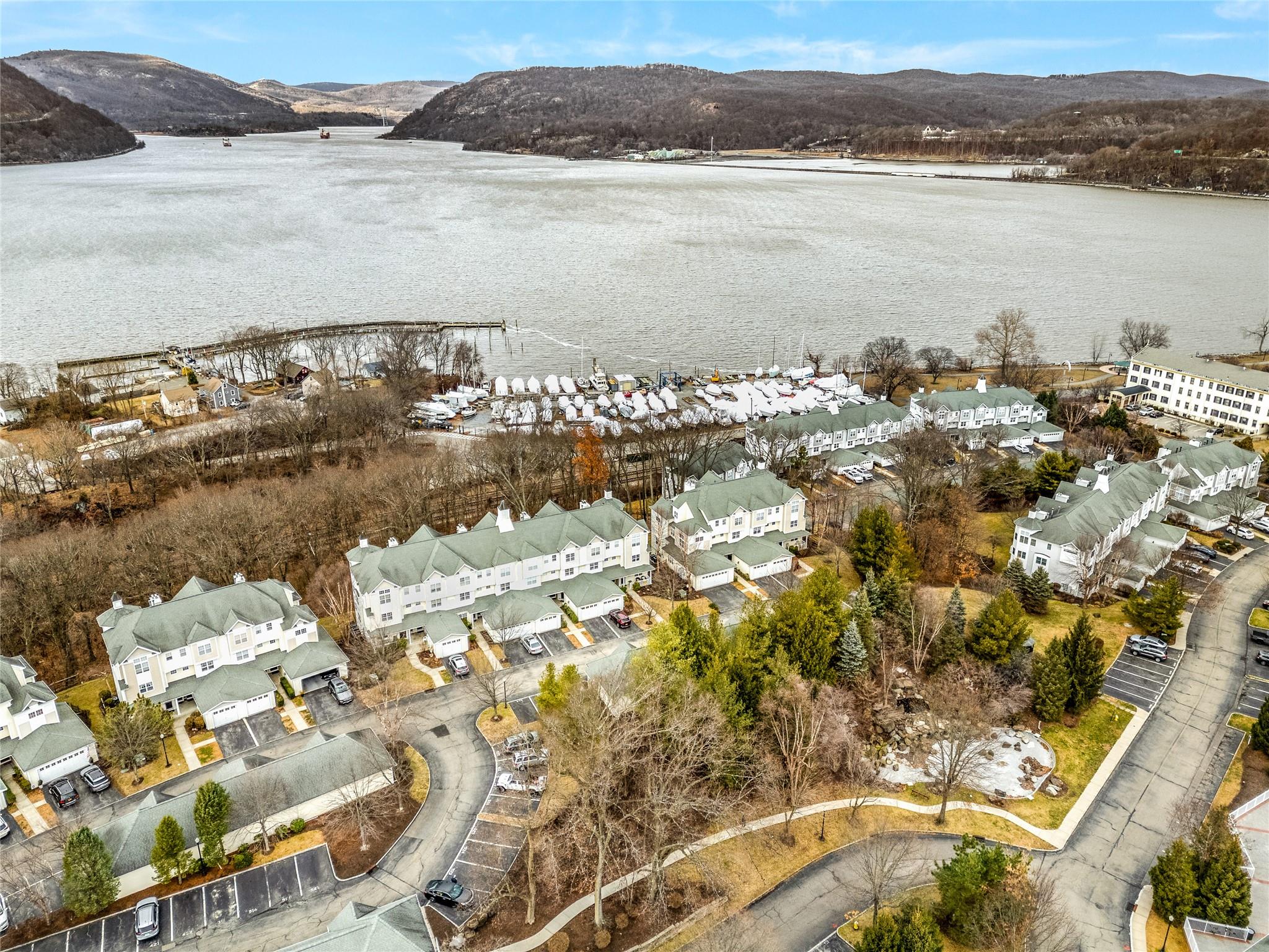 527 Viewpoint Terrace #527, Peekskill, New York image 2