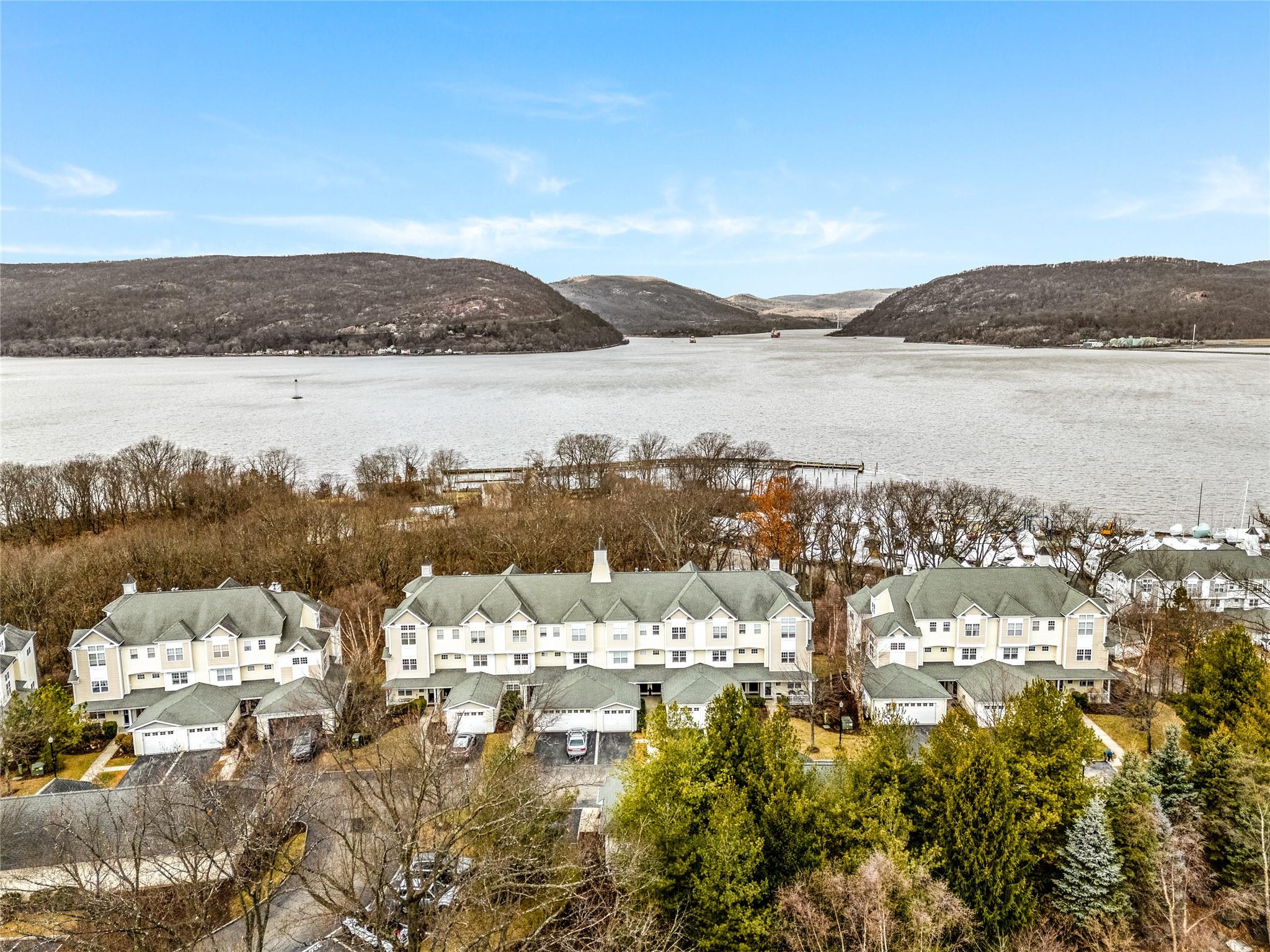 527 Viewpoint Terrace #527, Peekskill, New York image 1