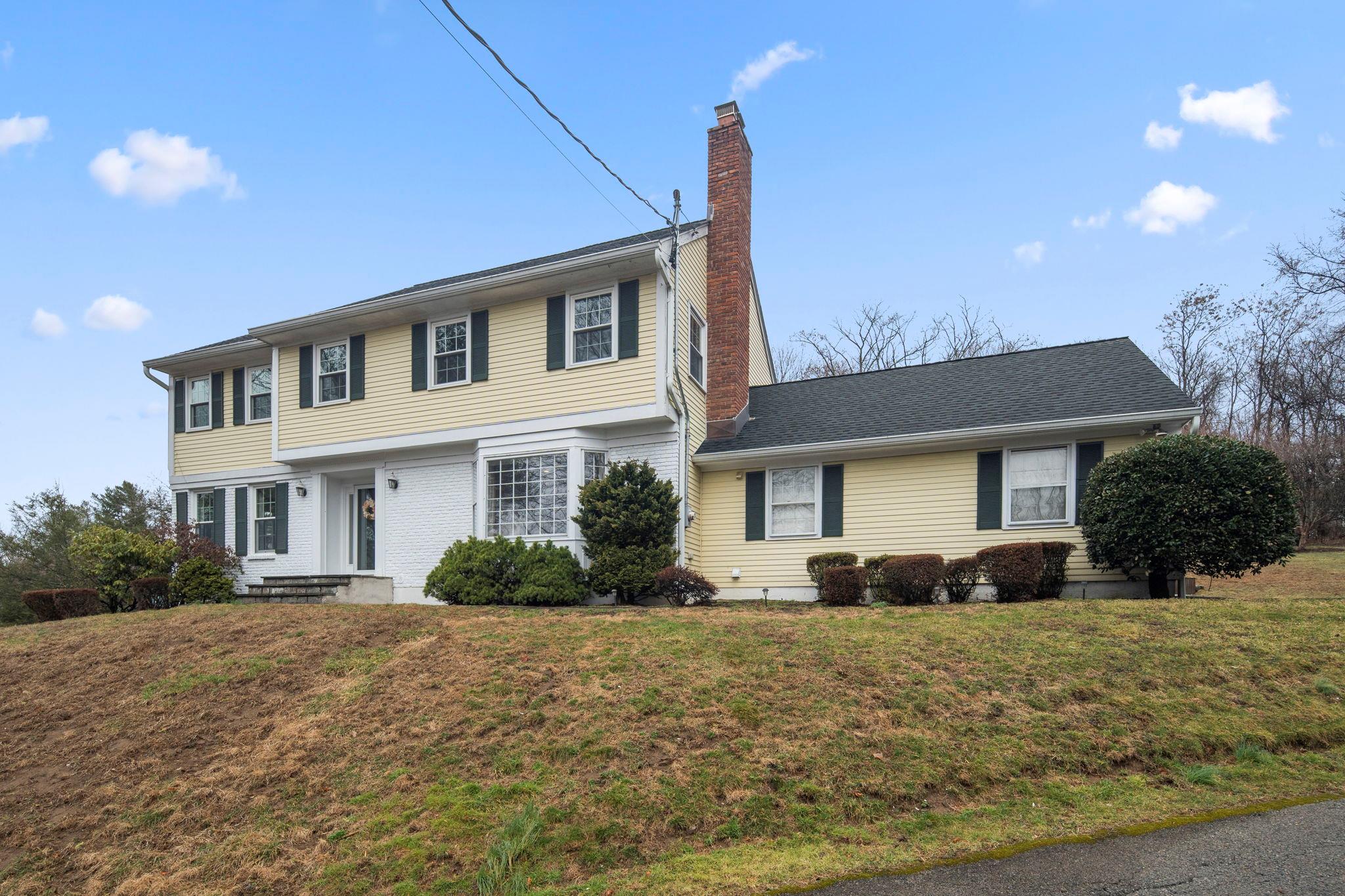 55 Old Lyme Road, Chappaqua, New York image 2
