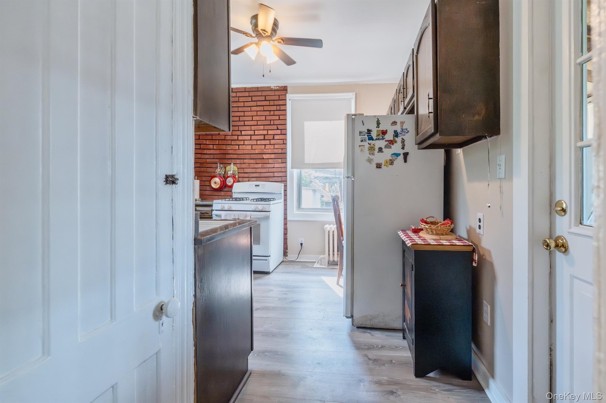 19 W Union Street