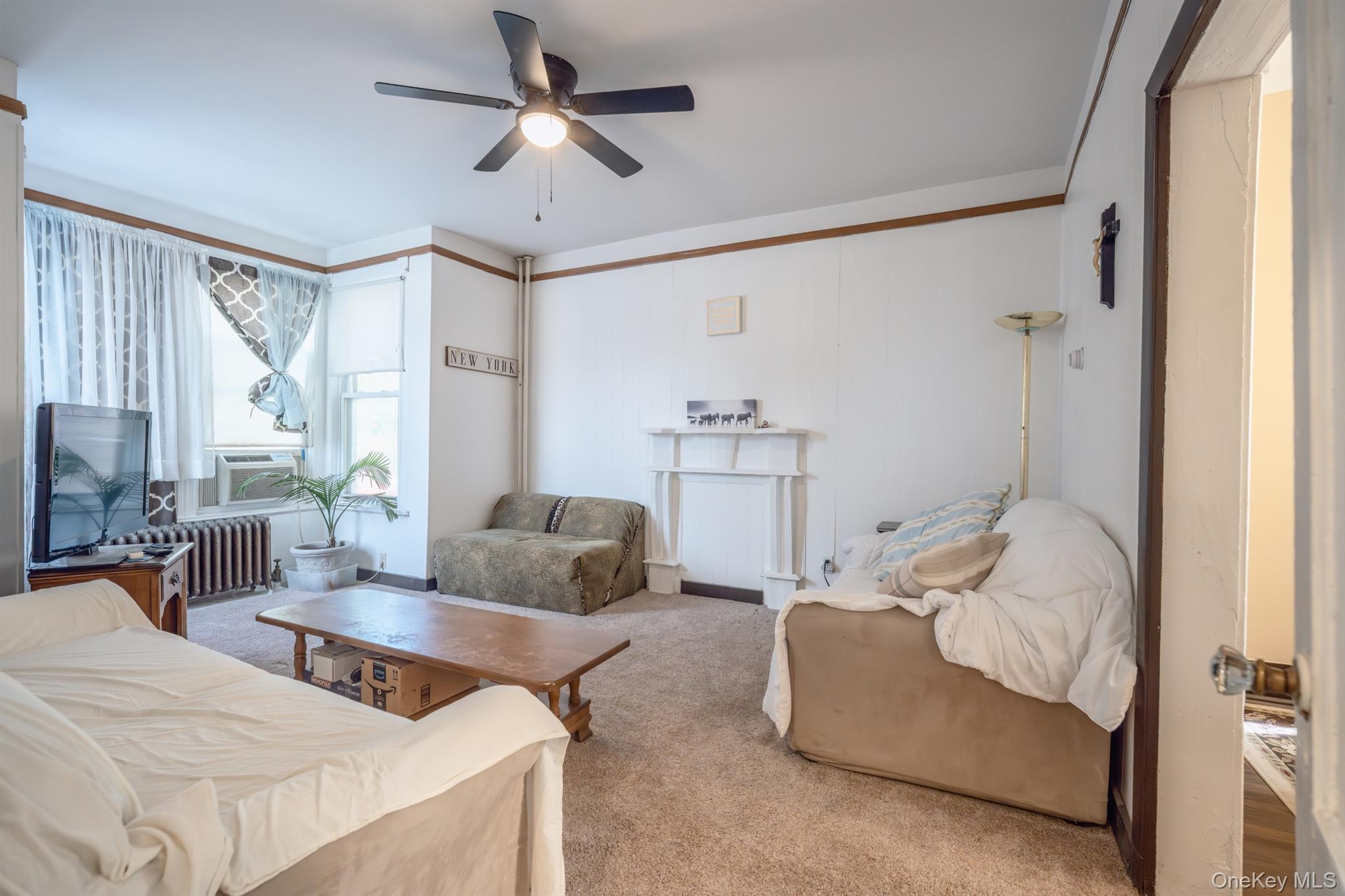 19 W Union Street