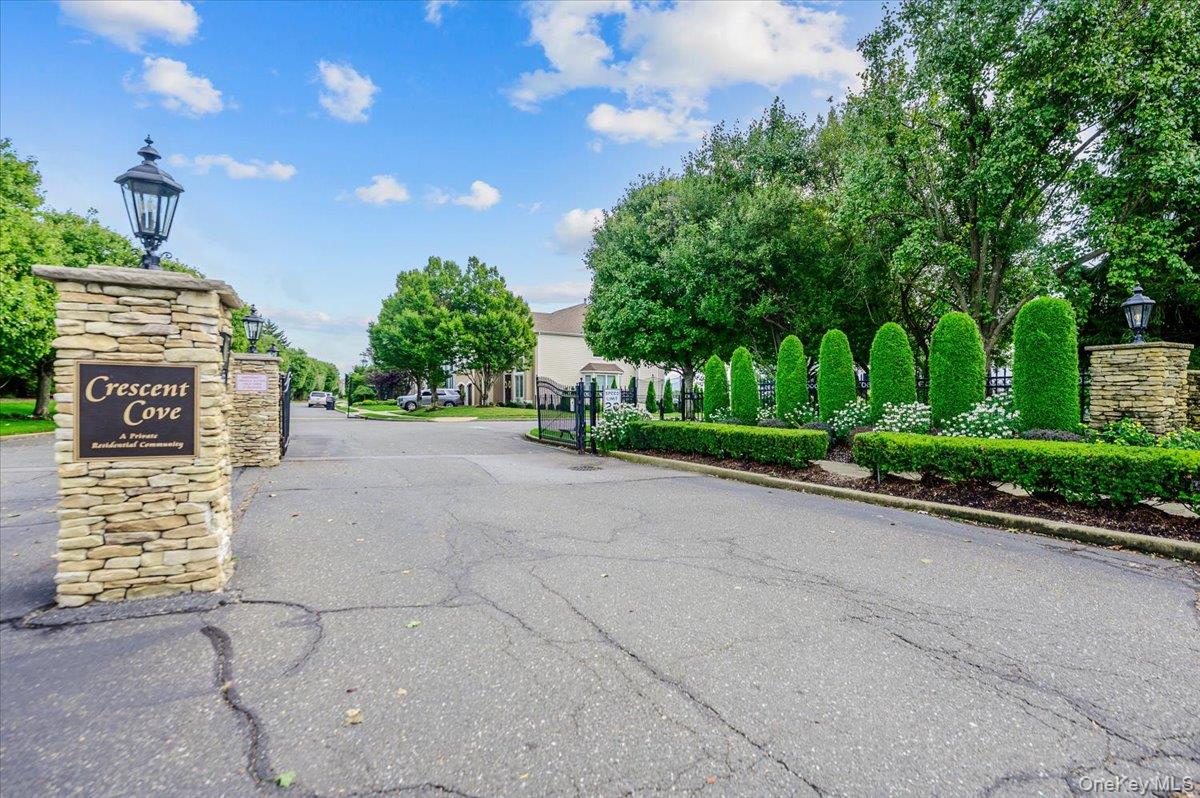 27 Crescent Cove Drive