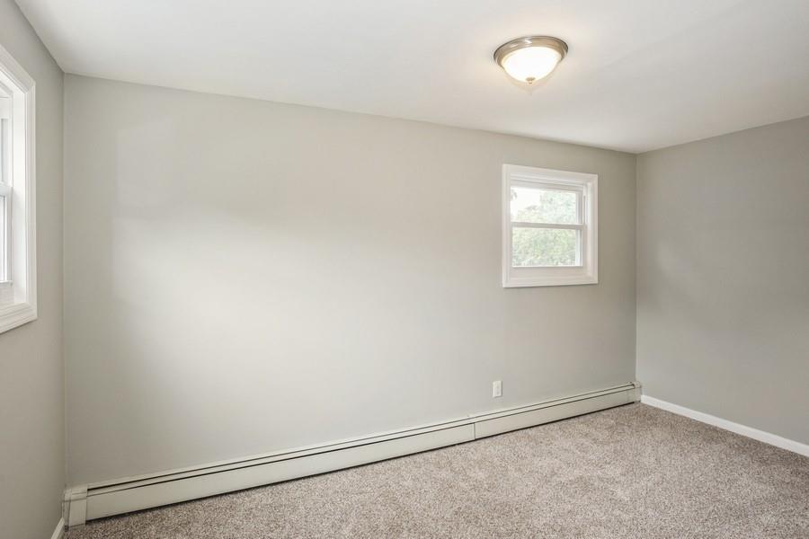 8 Fleet Road, Shirley, New York image 13