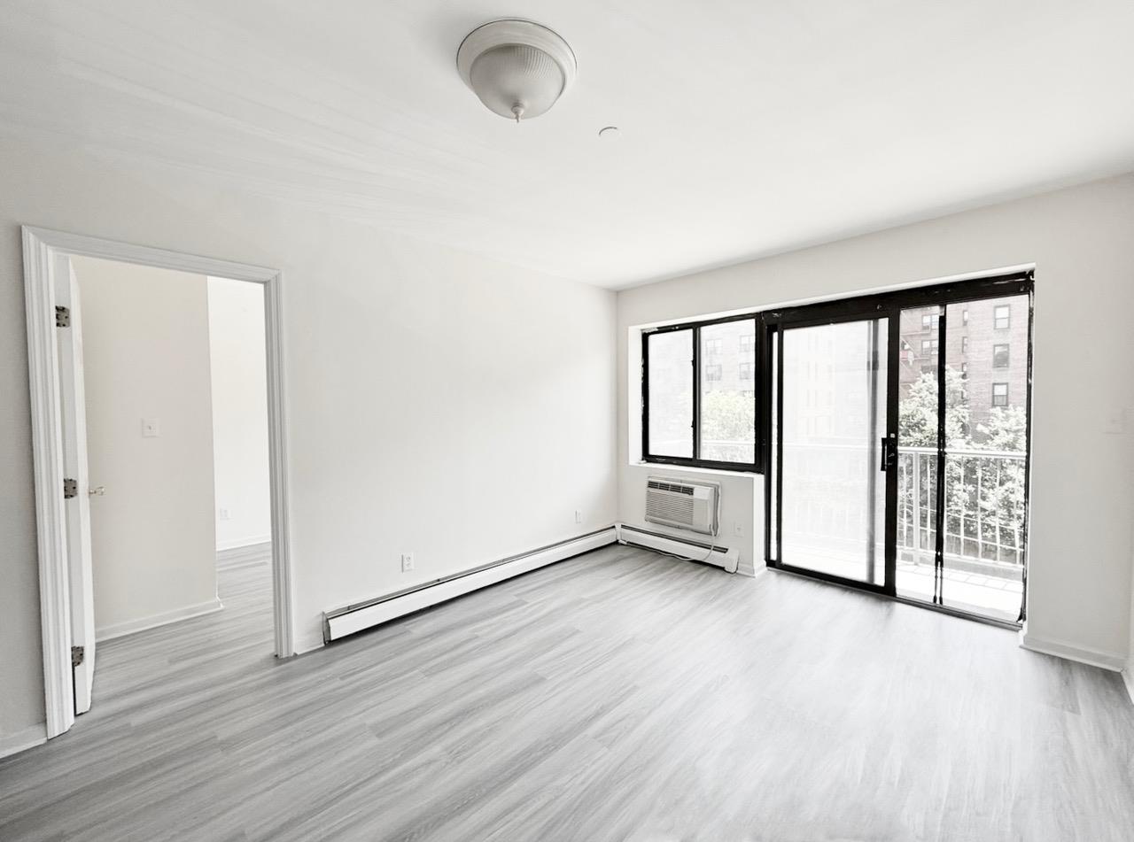 144-48 Roosevelt Avenue #3B, Flushing, New York image 3