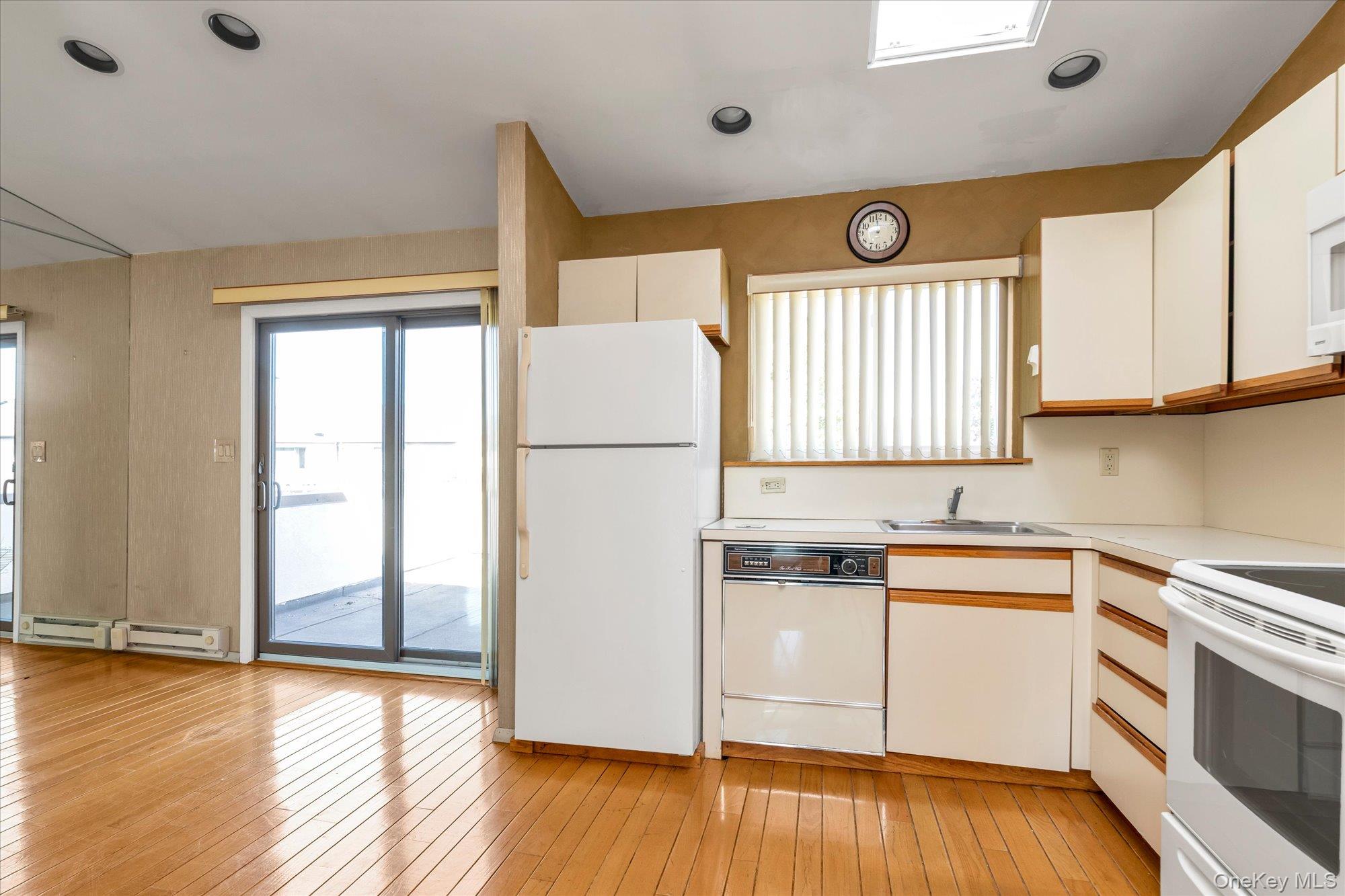 1 Anchorage 1208