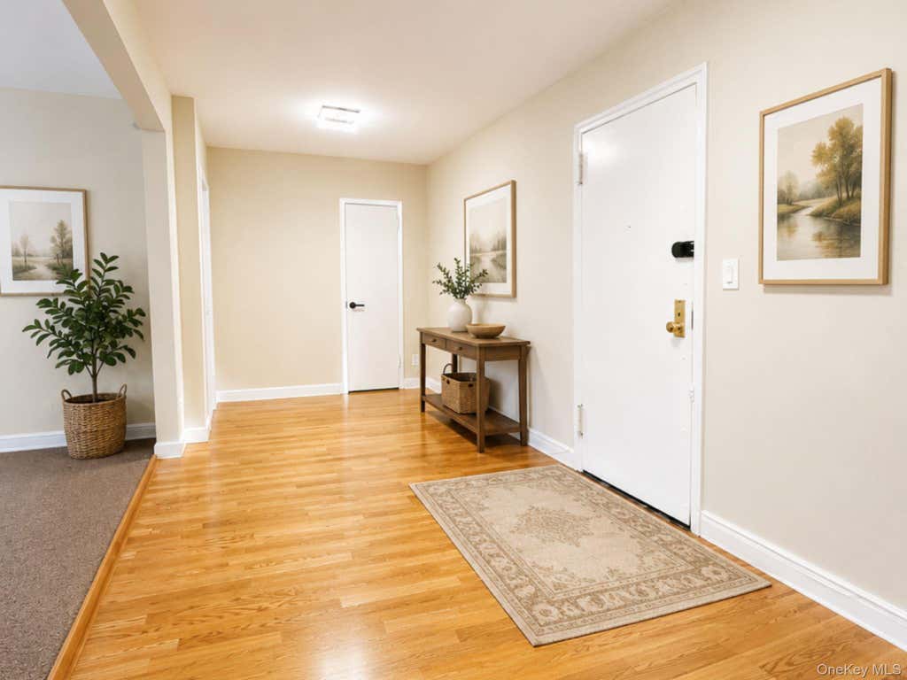Photo of 309 North Broadway #4K, Yonkers, NY 10701 (MLS # 983020)