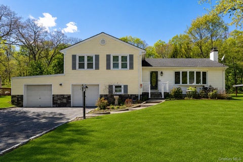 Homes For Sale - 21 Homer Place<br/> Poughkeepsie, NY 12603