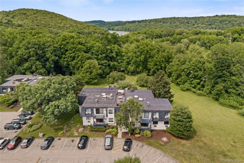 Condo For Sale - 104 Drew Lane<br/> Putnam County, Carmel, NY 10512