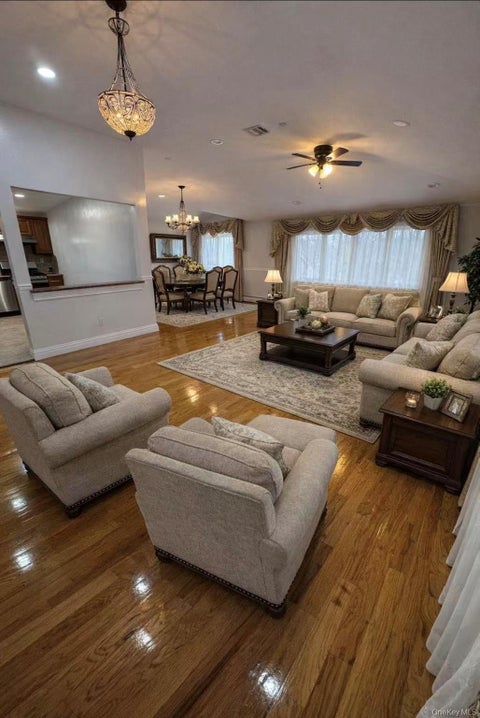 Apartment For Rent - 253-12 58th Avenue<br/> Little Neck, NY 11362