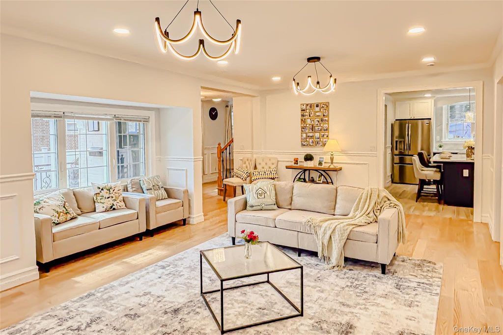 Photo of 9 Watkins Place, New Rochelle, NY 10801 (MLS # 1018732)