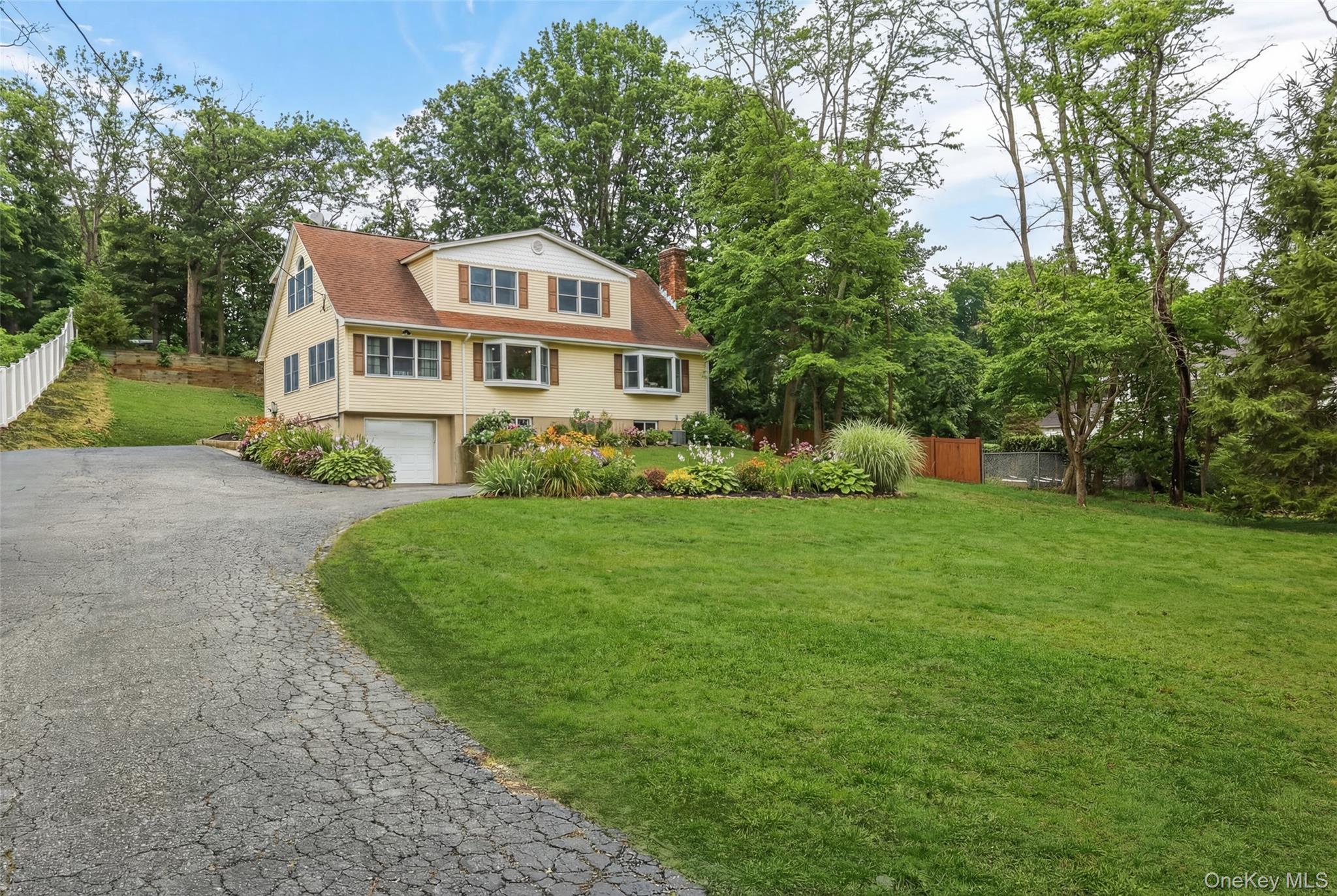 223 Bread And Cheese Hollow Road - Photo 3