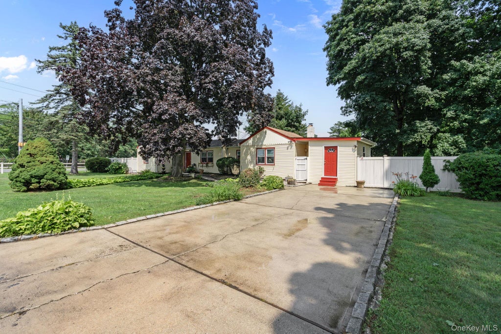 Photo of 125 1st Street, Brentwood, NY 11717 (MLS # 1056927)