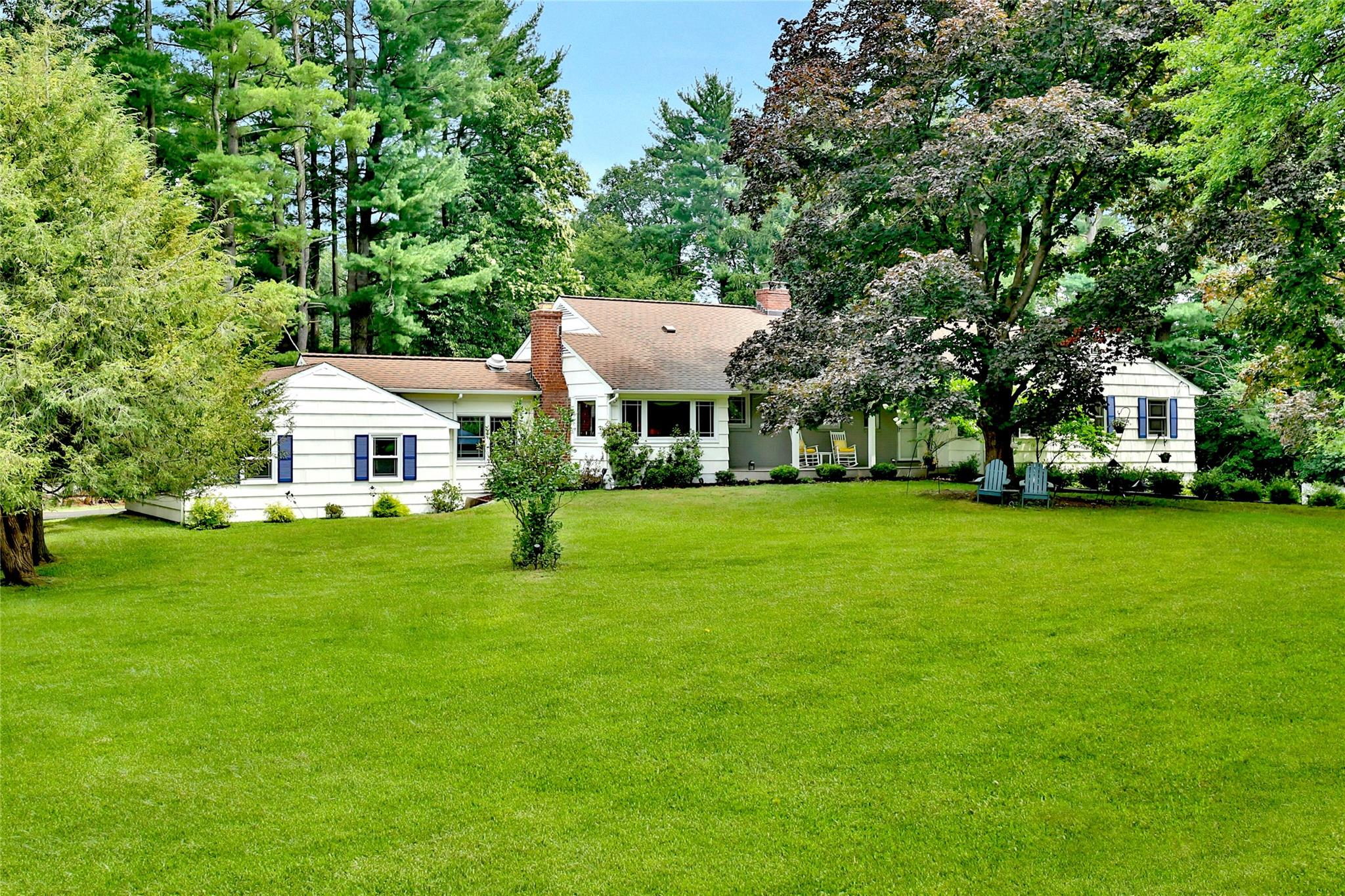 6 Noyes Road, Mount Kisco, New York image 1