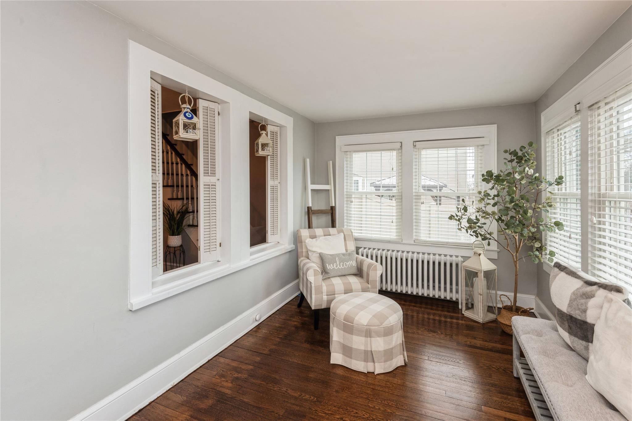 49 W Madison Street, East Islip, New York image 3