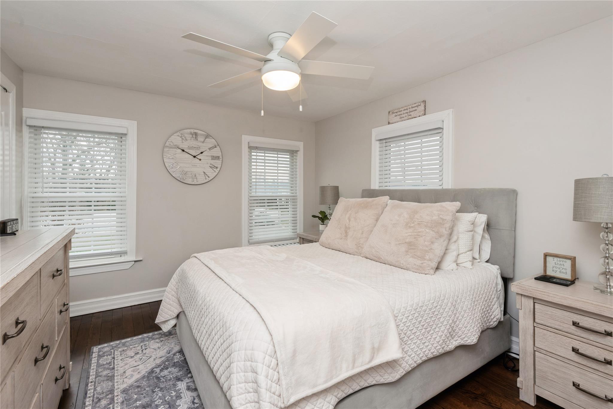49 W Madison Street, East Islip, New York image 18