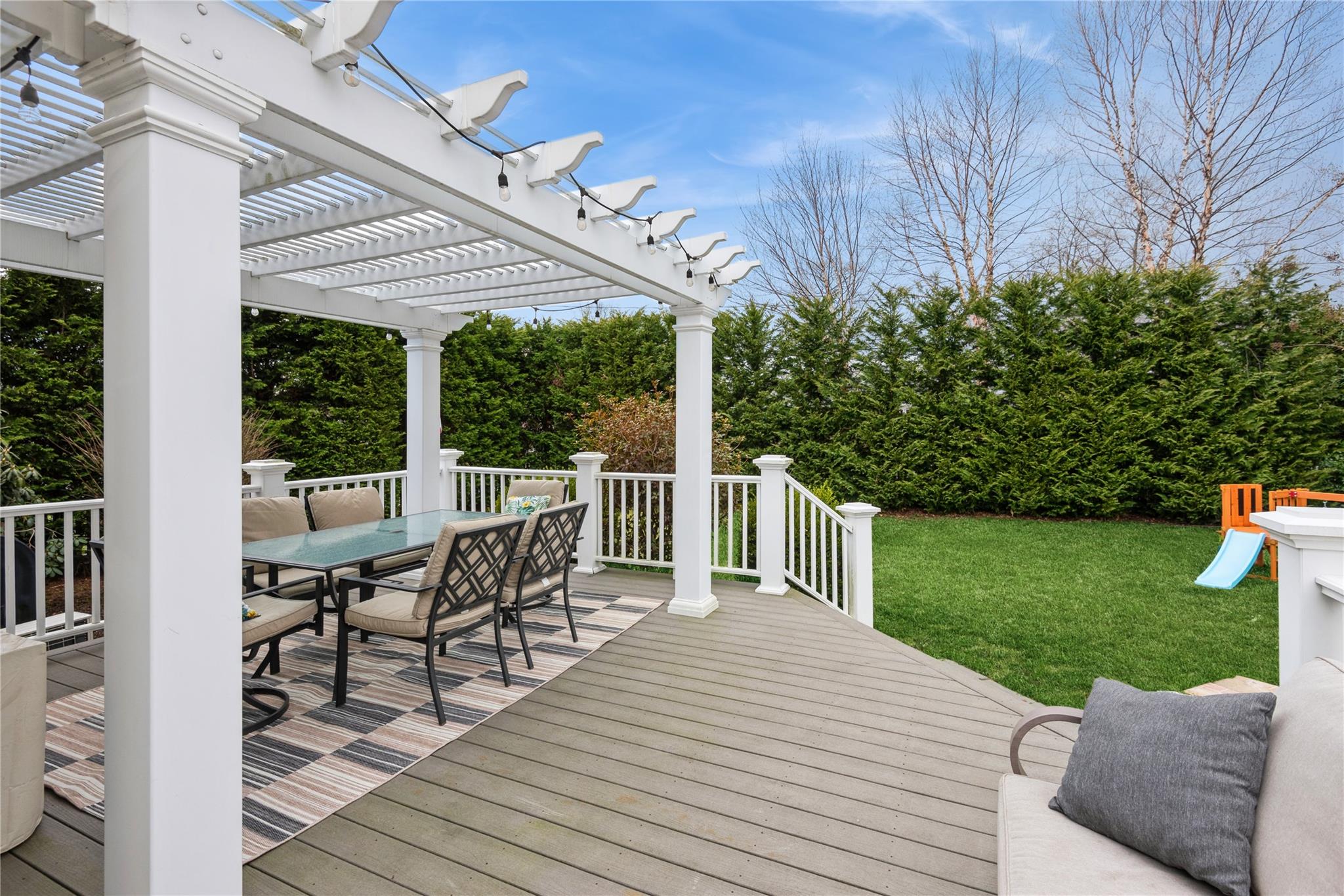 49 W Madison Street, East Islip, New York image 21