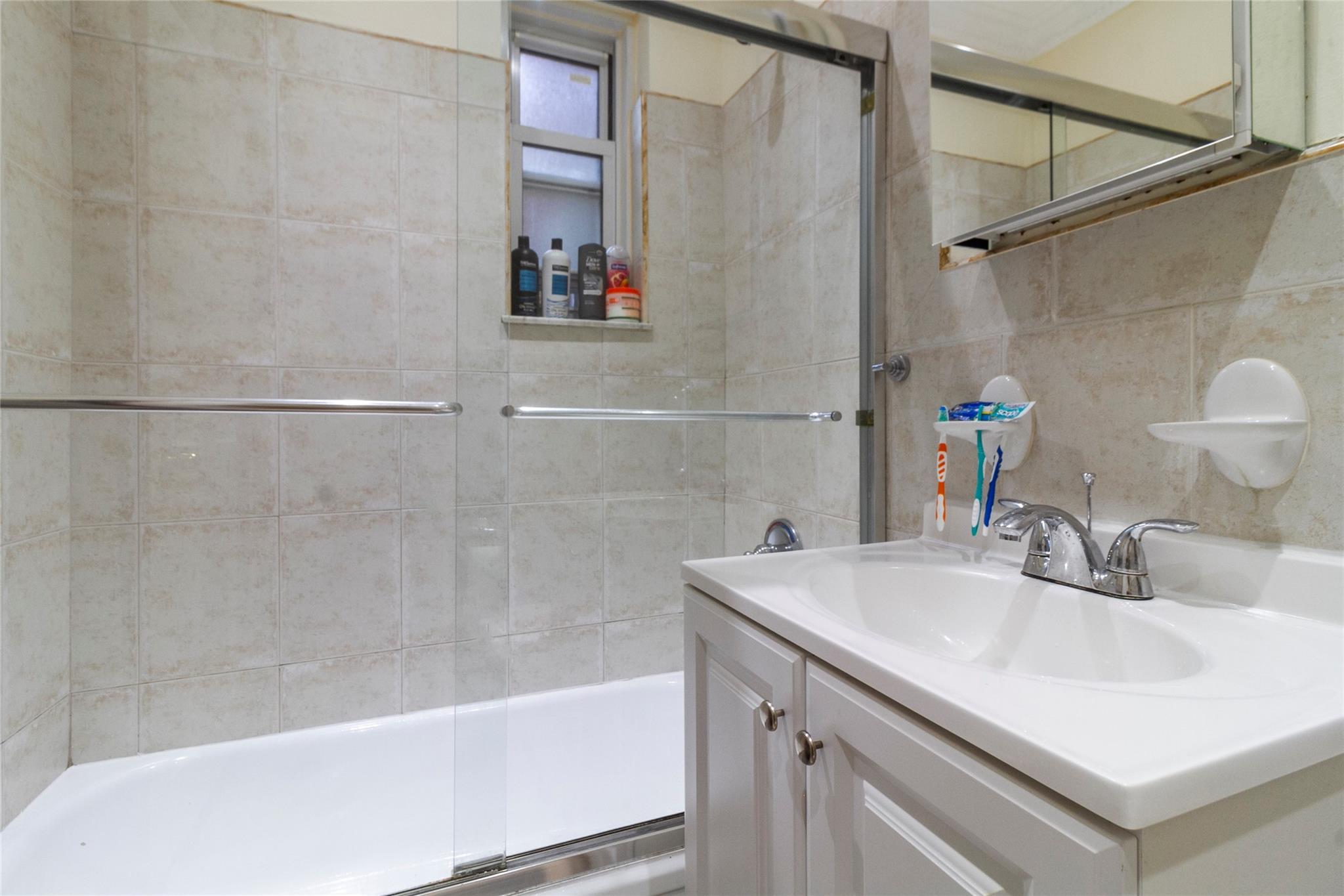 1296 Midland Avenue #G3, Yonkers, New York image 11