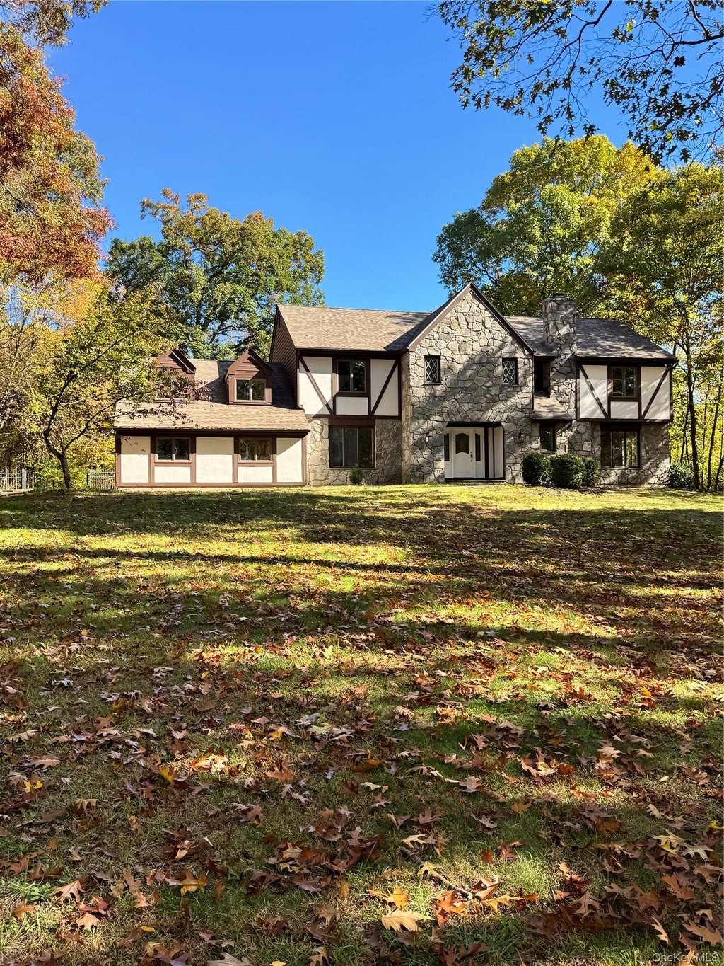 Photo of 57 Innsbruck Boulevard, Hopewell Junction, NY 12533 (MLS # 1065552)