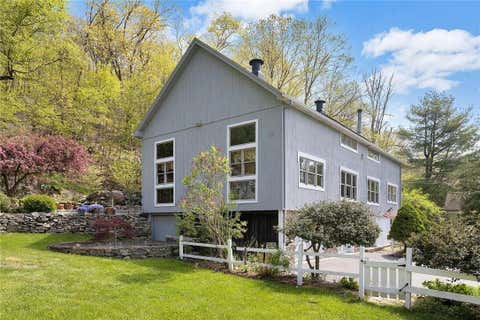 Photo for 626 E Branch Road