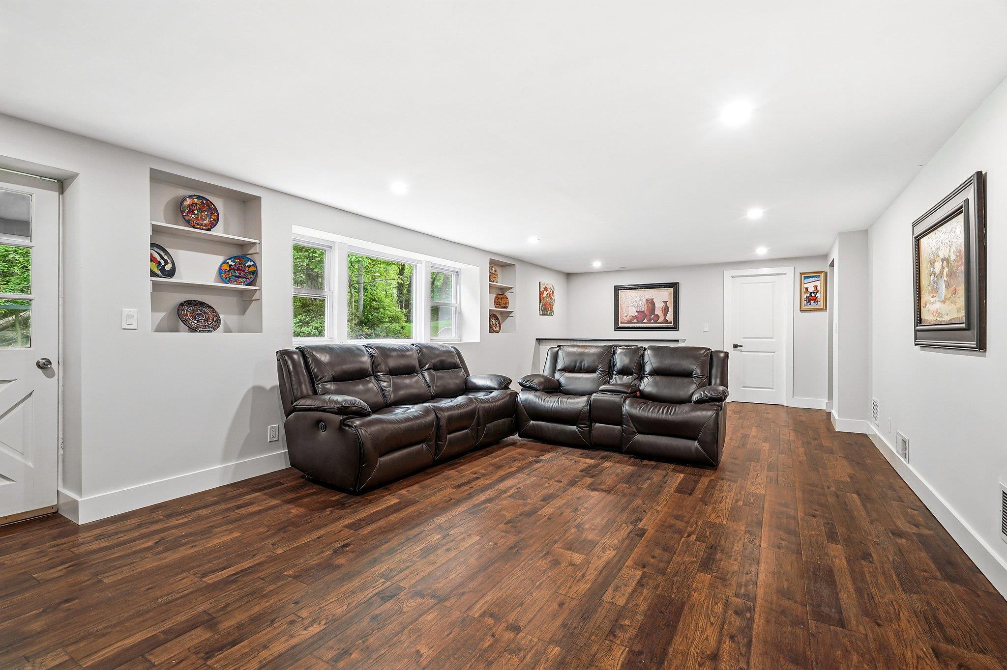 45 Rugby Road, New Rochelle, New York image 23
