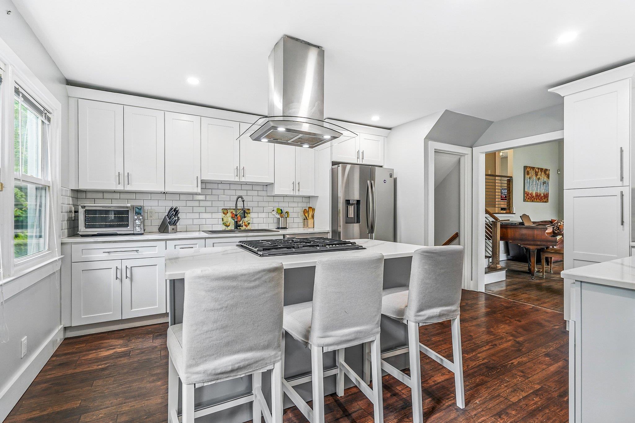 45 Rugby Road, New Rochelle, New York image 12