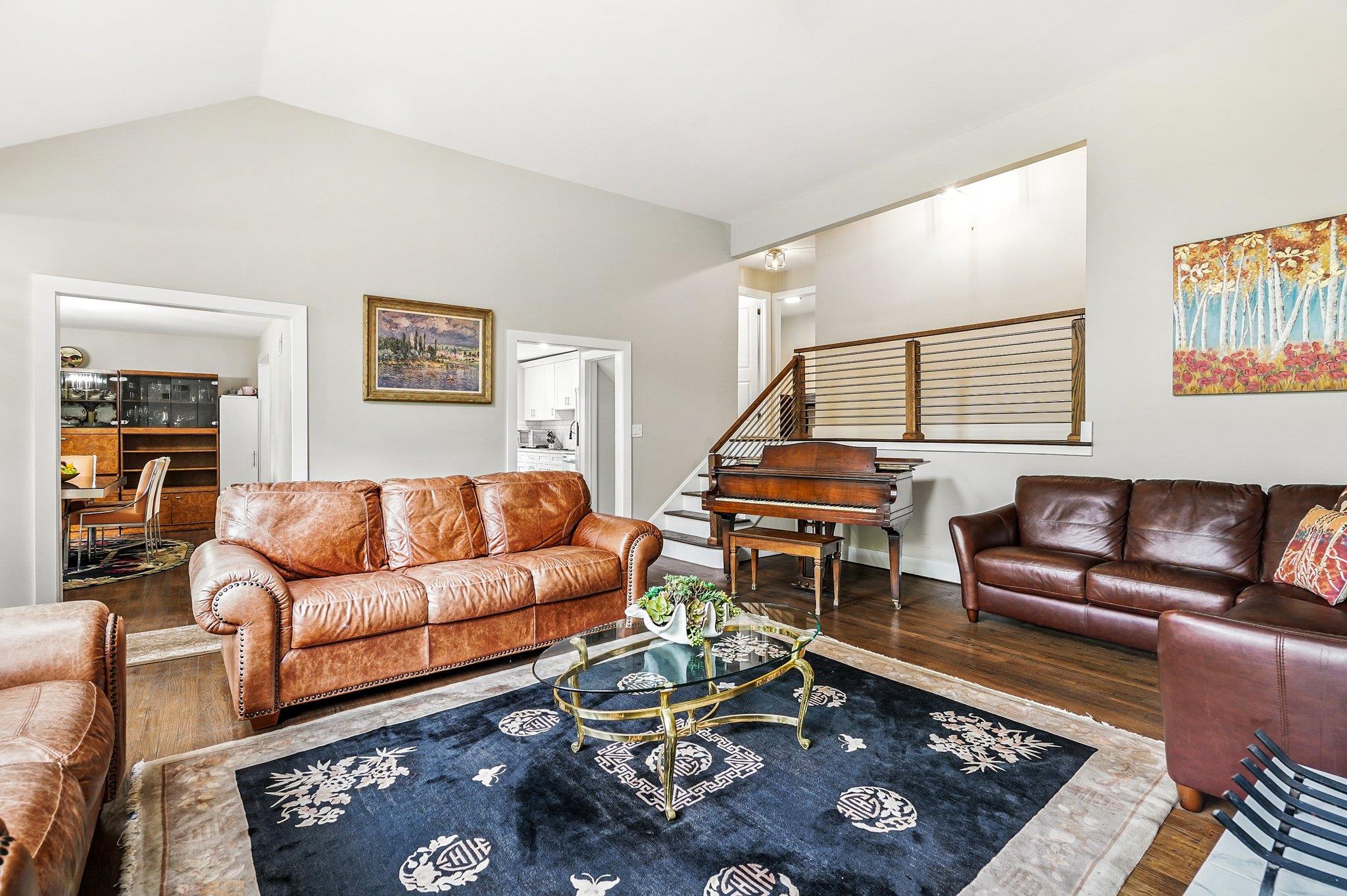 45 Rugby Road, New Rochelle, New York image 6